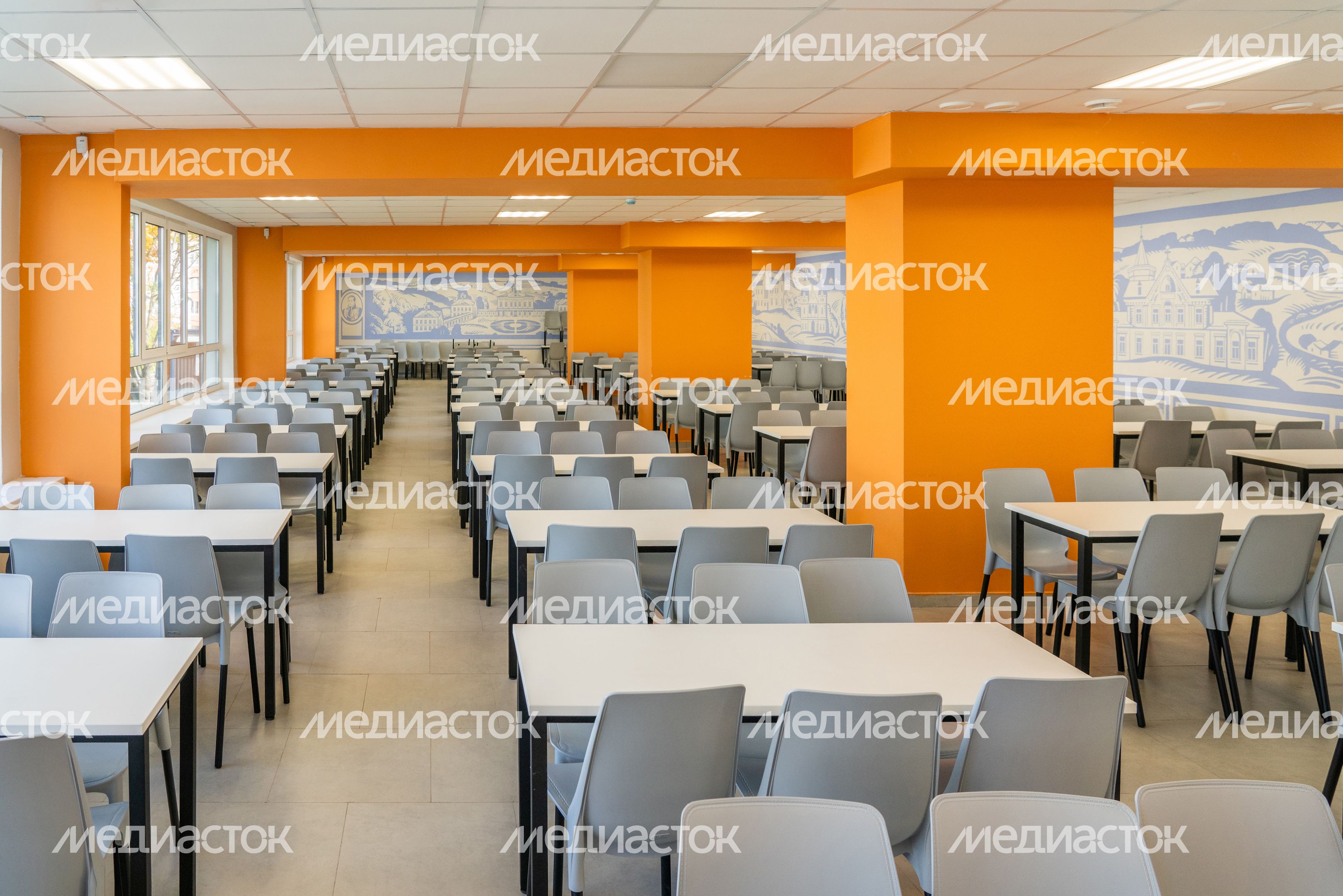 Столовая Луневской школы в Химках после капитального ремонта Столовая Луневской школы в Химках после капитального ремонта