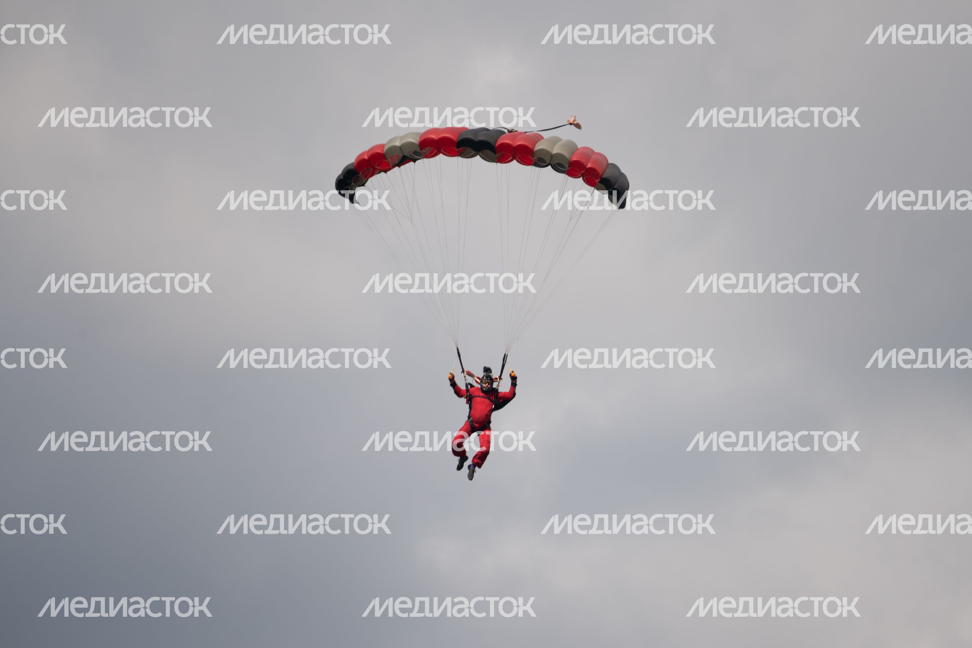 Чехов. День ВДВ на аэродроме ДОСААФ