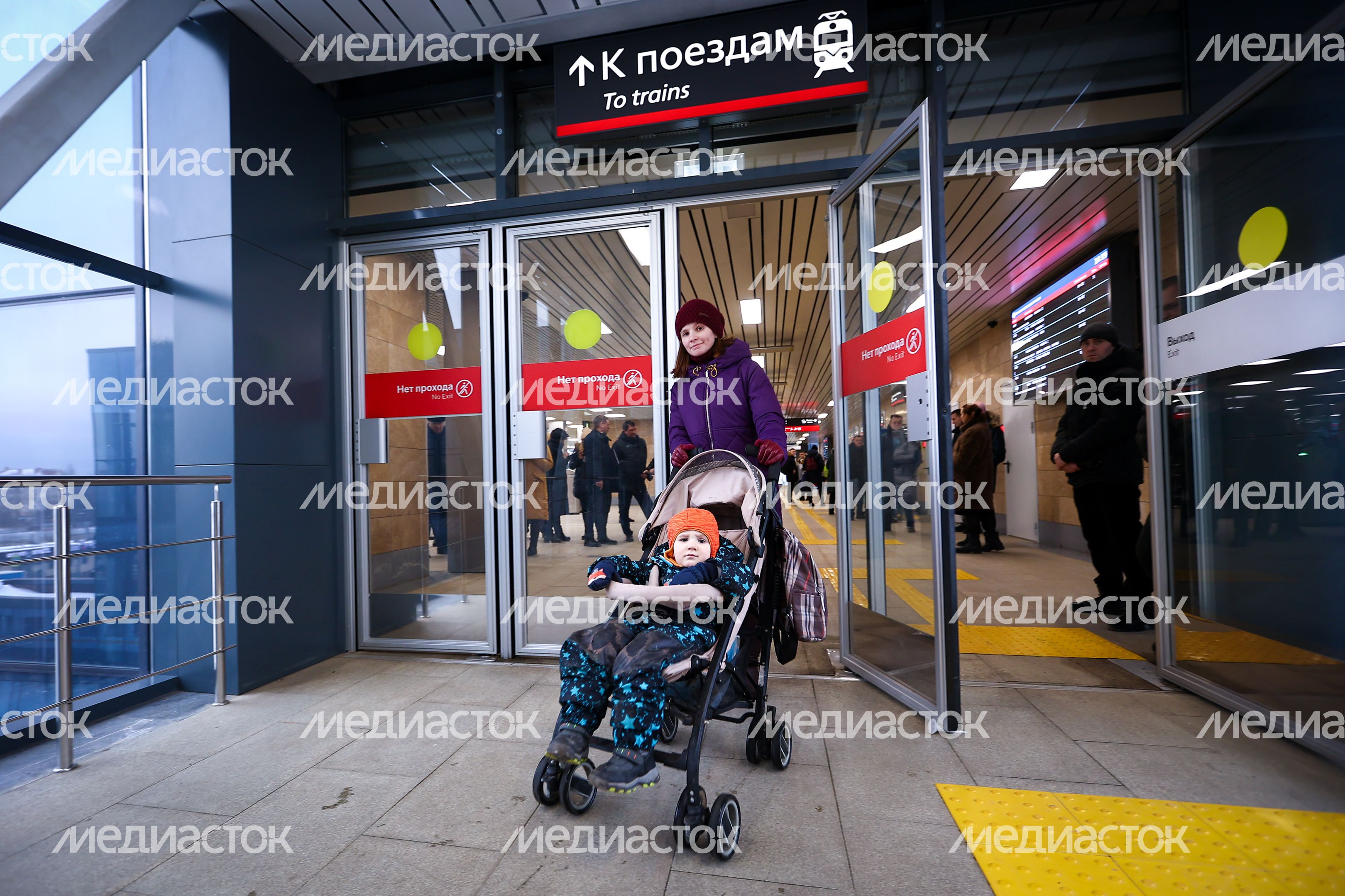 Поездка губернатора Подмосковья в электричке
