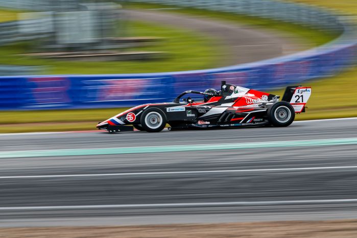 VI этап российской серии кольцевых гонок на автодроме Moscow Raceway
