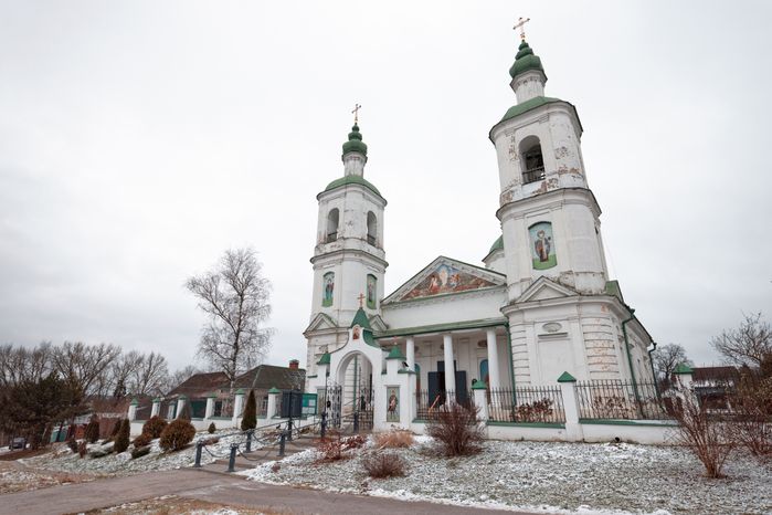 Церковь Воскресения Христова в селе Молоди округа Чехов