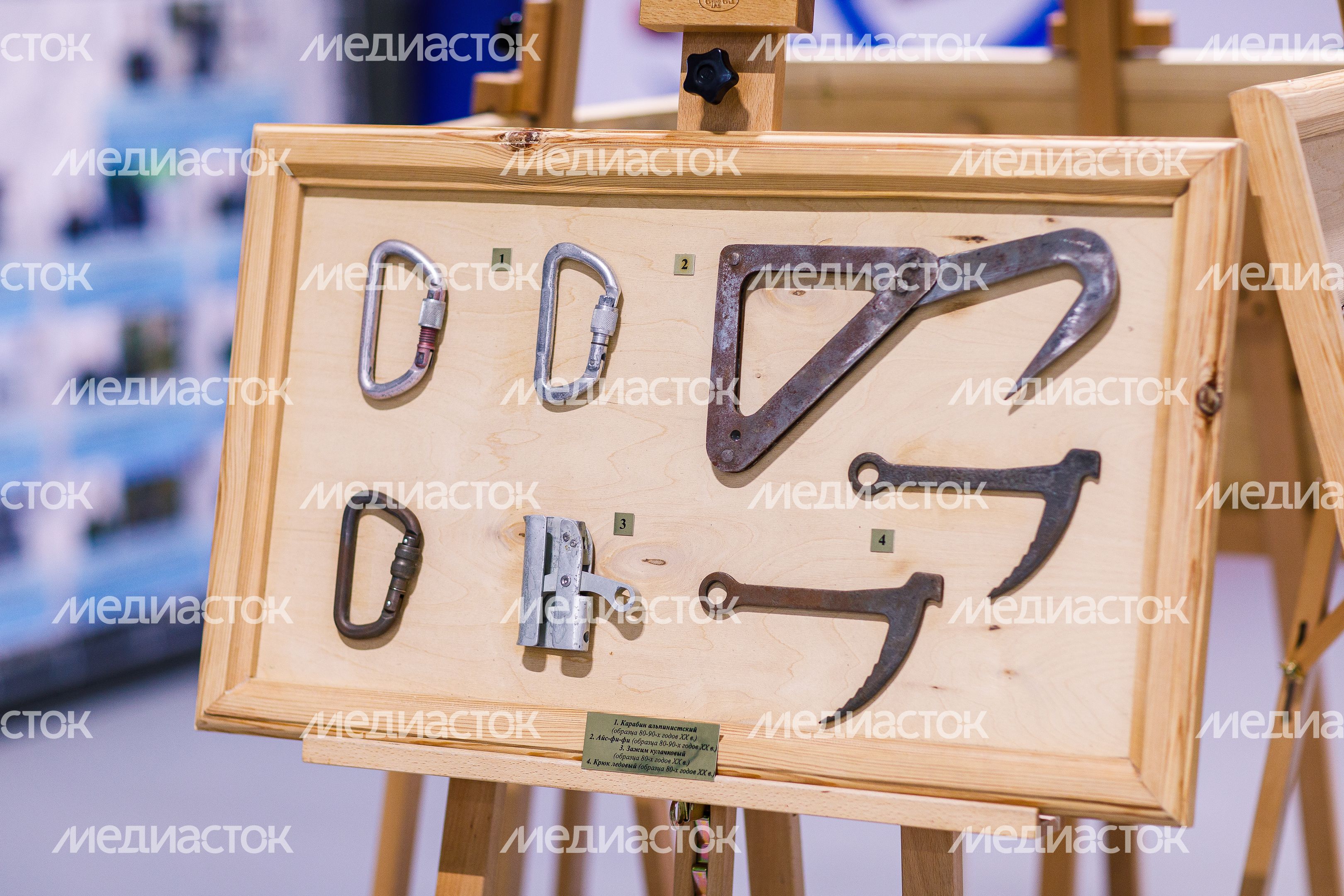 Объединенная историческая выставка в парке «Патриот», посвященная значимым датам апреля