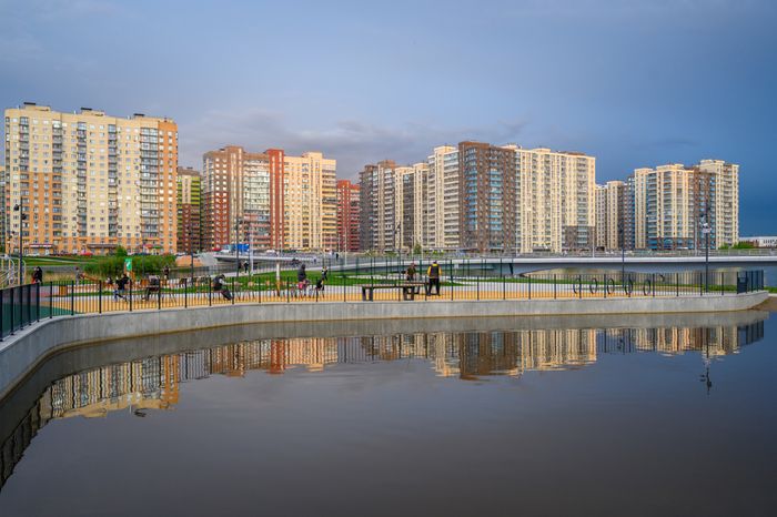 Парк «Дружба» у озера Черное в микрорайоне Зенино в Люберцах