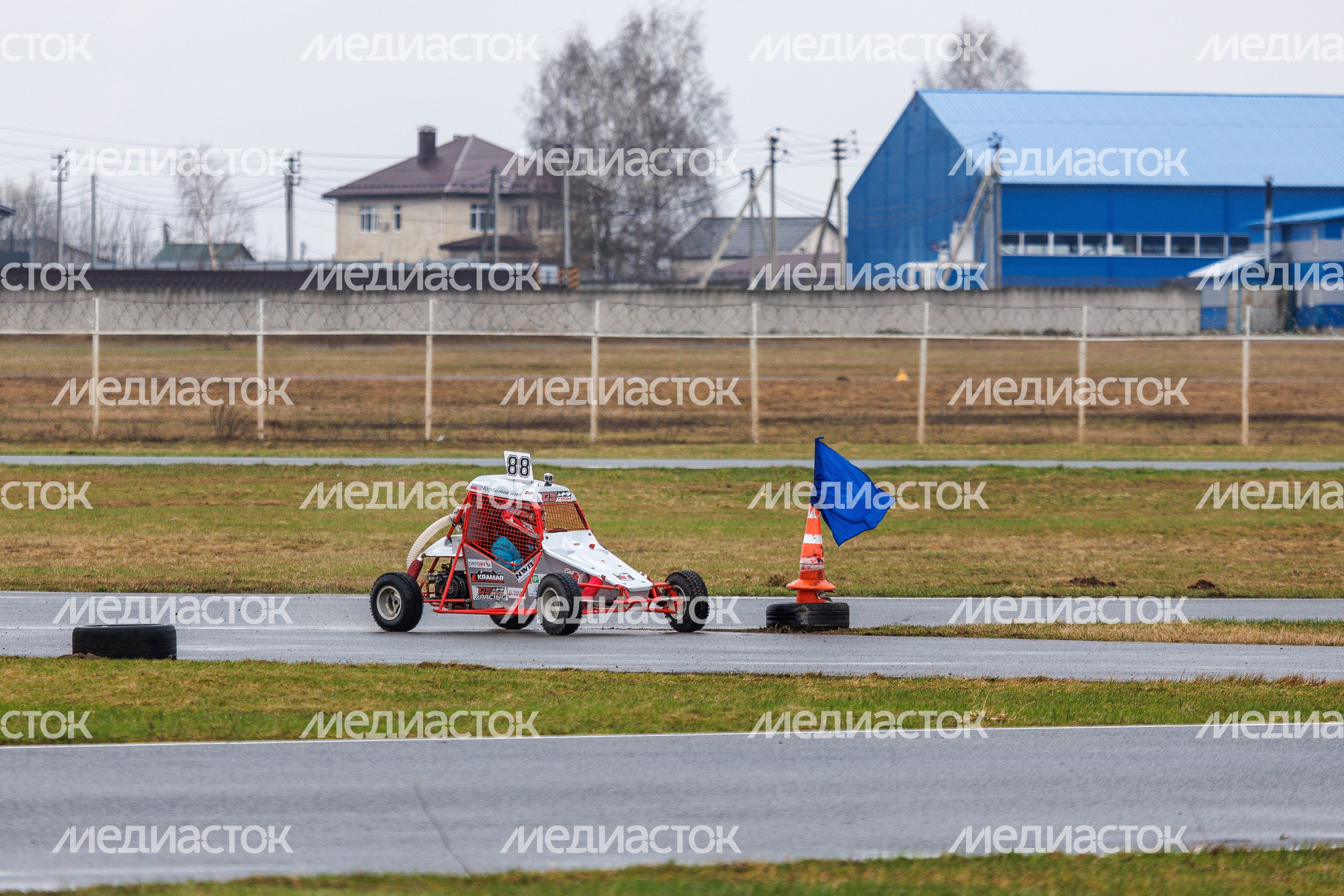 Детский заезд на мини-багги на гоночной трассе ADM Raceway в Мячково Детский заезд на мини-багги на гоночной трассе ADM Raceway в Мячково
