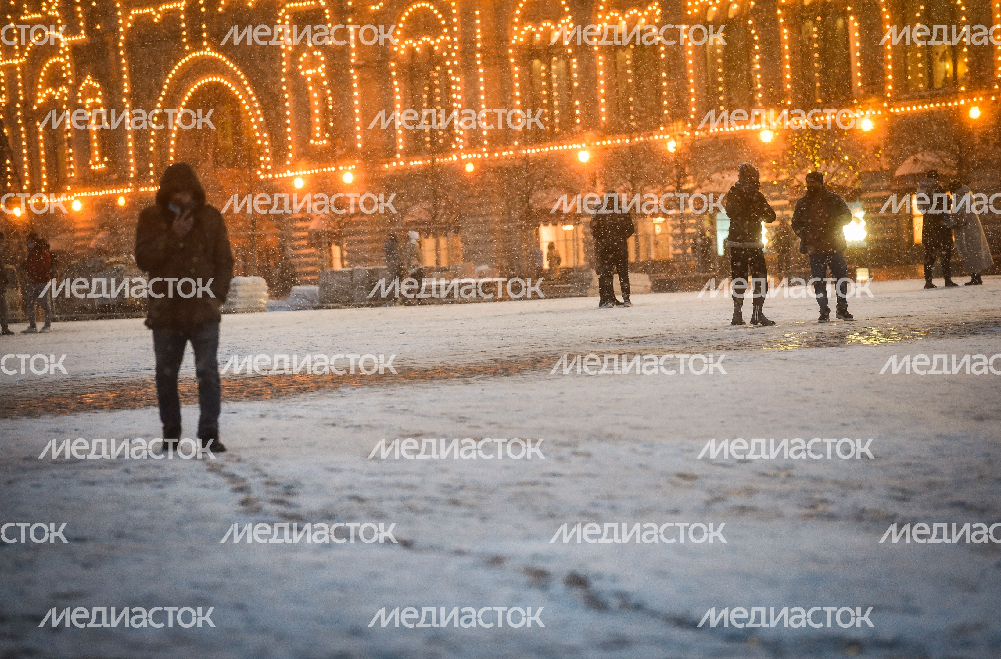 Первый снег в Москве