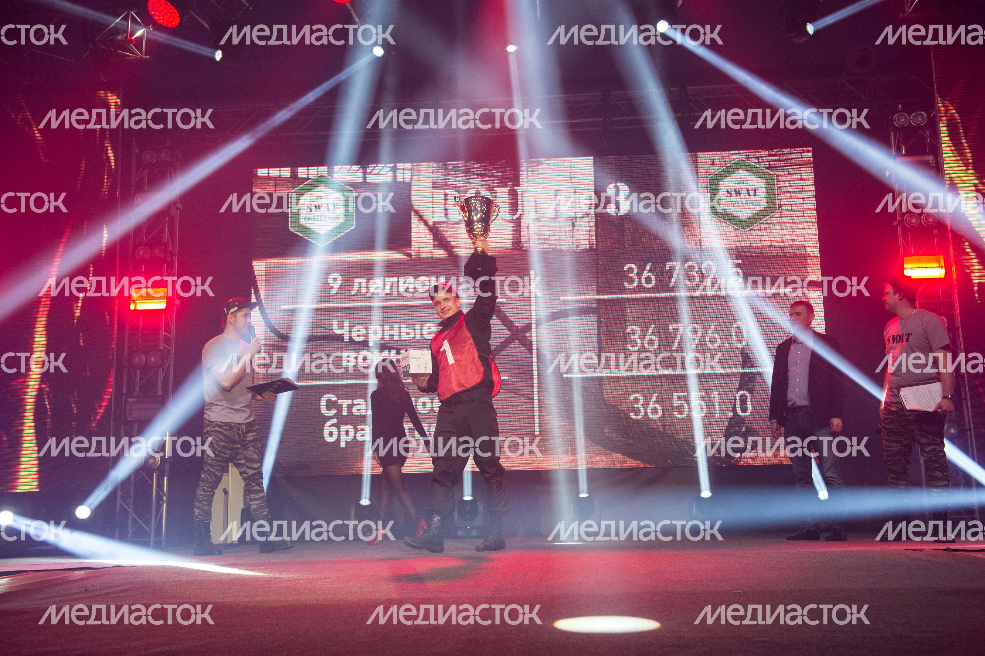 Состязания по служебному многоборью DME SWAT Challenge в Домодедово