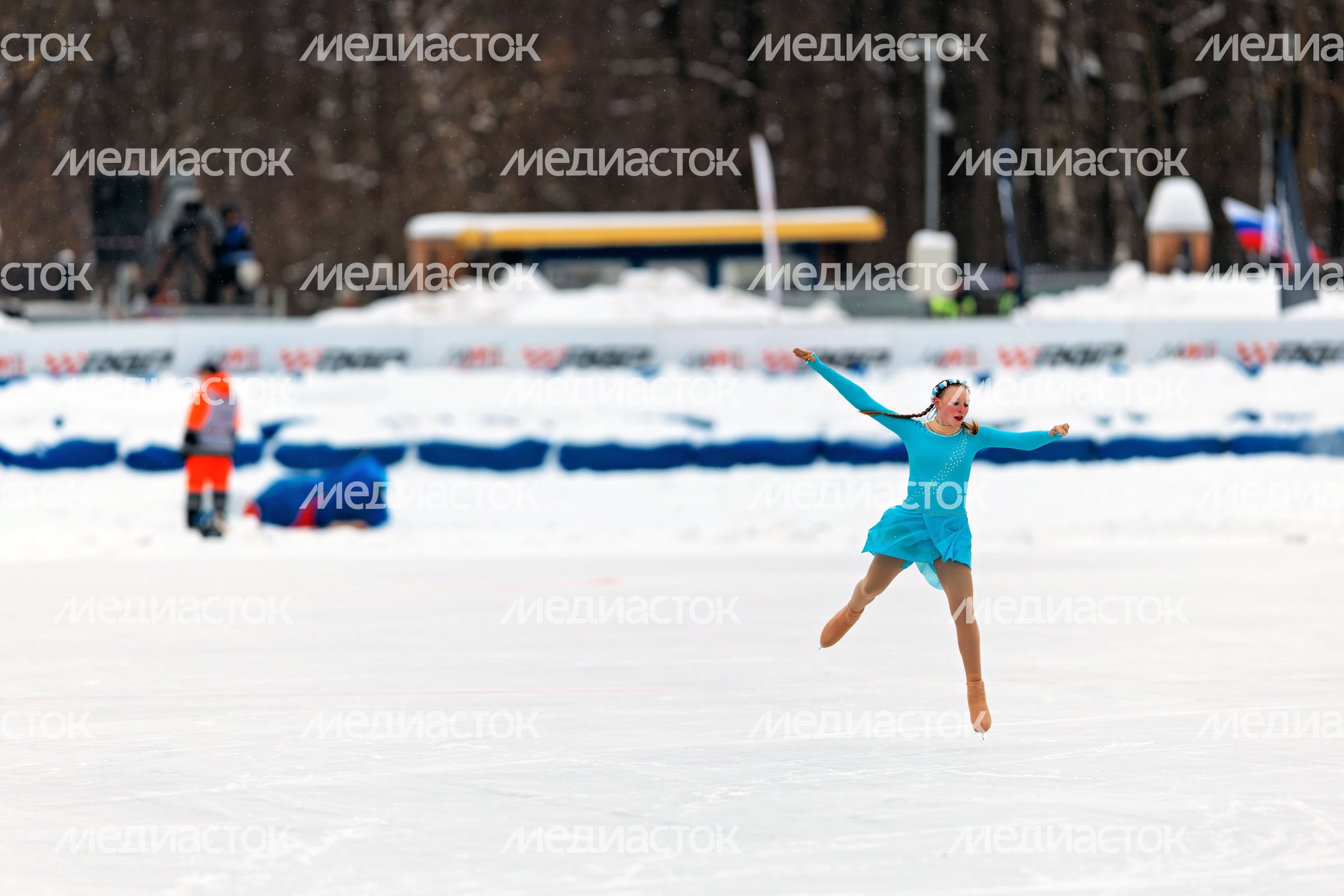 Второй день суперфинала личного чемпионата России по ледовому спидвею в Красногорске