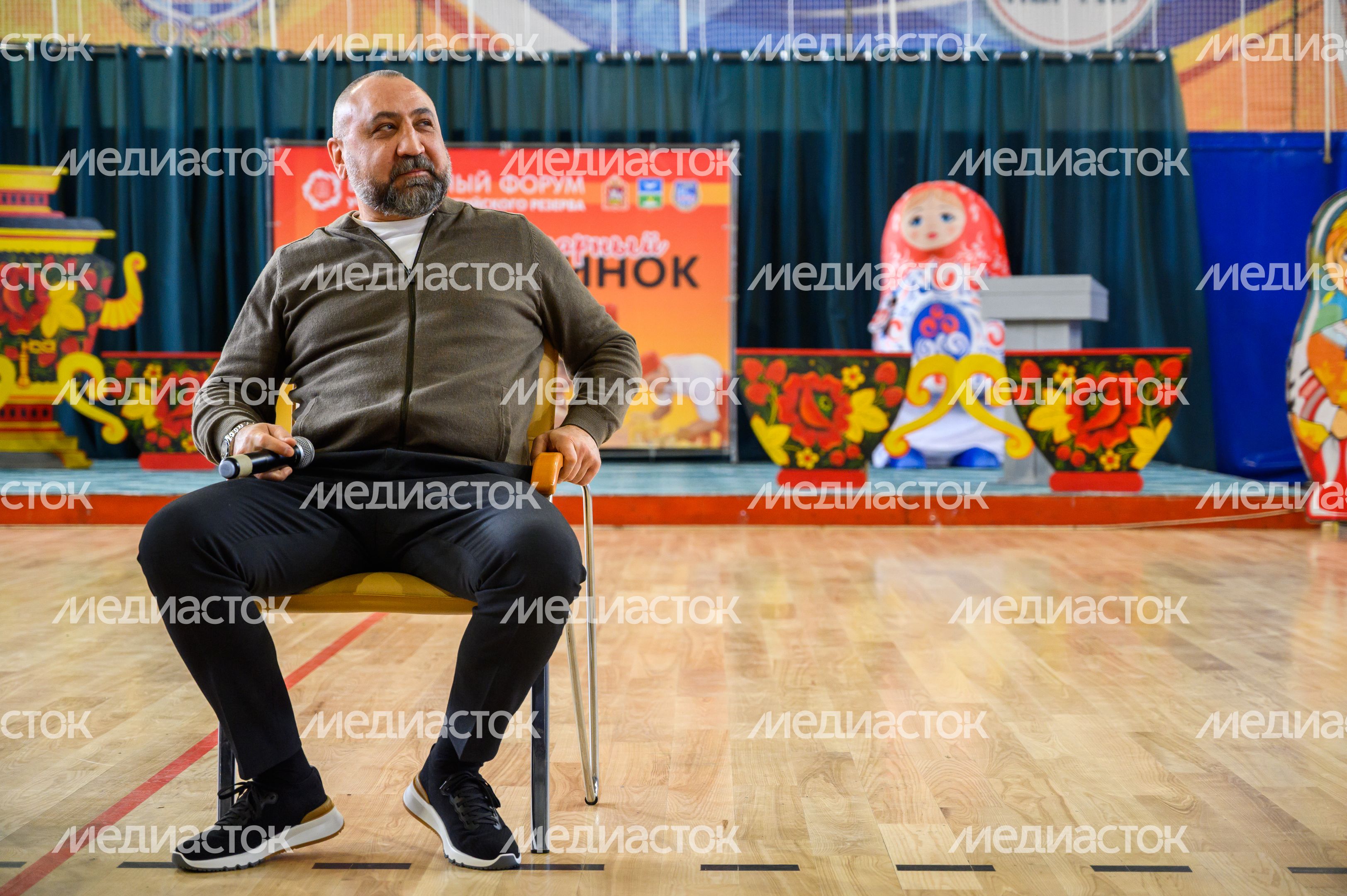 Встреча со знаменитыми спортсменами и олимпийскими чемпионами на "Кулинарном поединке 2025" Встреча со знаменитыми спортсменами и олимпийскими чемпионами на "Кулинарном поединке 2025"