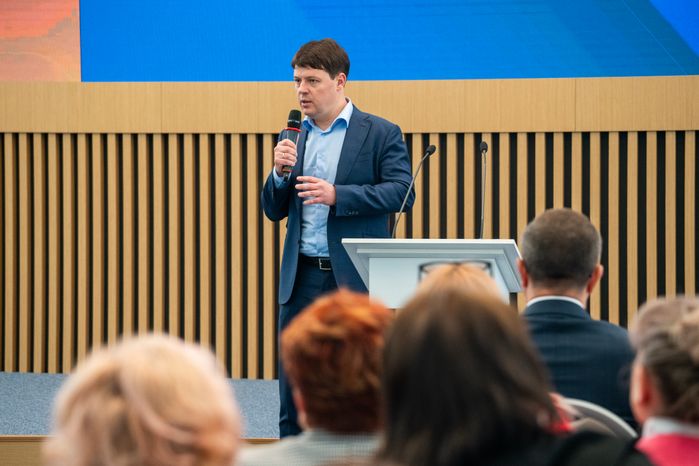 Заместитель Председателя Правительства Московской области Владислав Мурашов на  региональном форуме