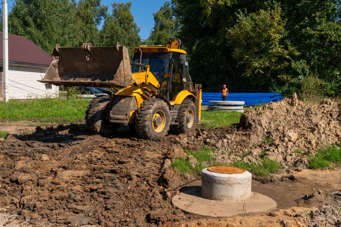 Ремонт трубопровода холодного водоснабжения в поселке Бородинское Поле Можайского округа
