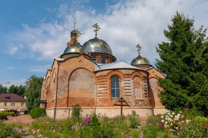 Церковь Троицы Живоначальной (храм Святой Троицы) в городе Электроугли Богородского округа