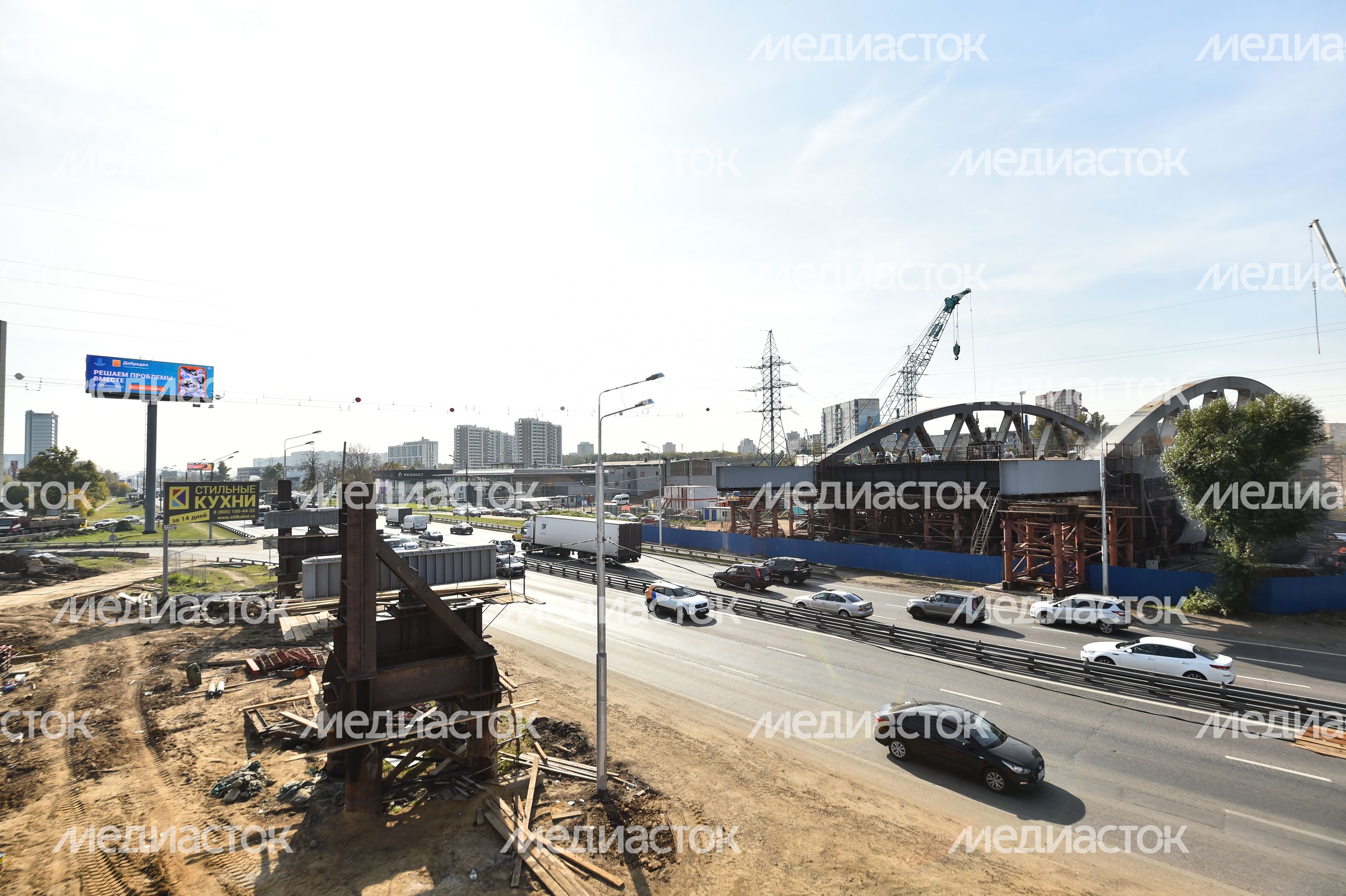 Надвижка арочного пролета на развязке Ленинградского шоссе в Химках