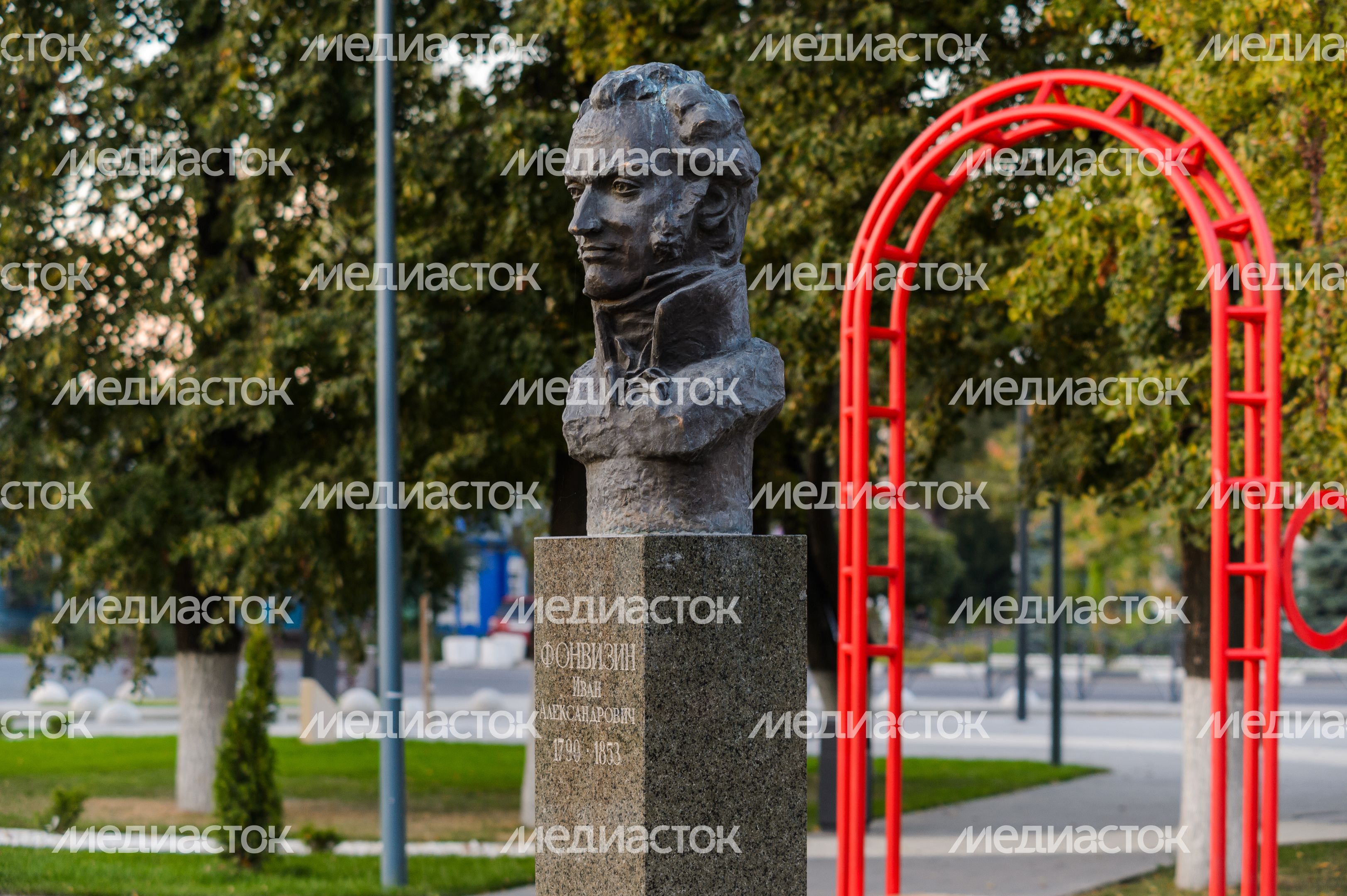 Бронницы. Бюсты декабристов Бронницы. Бюсты декабристов
