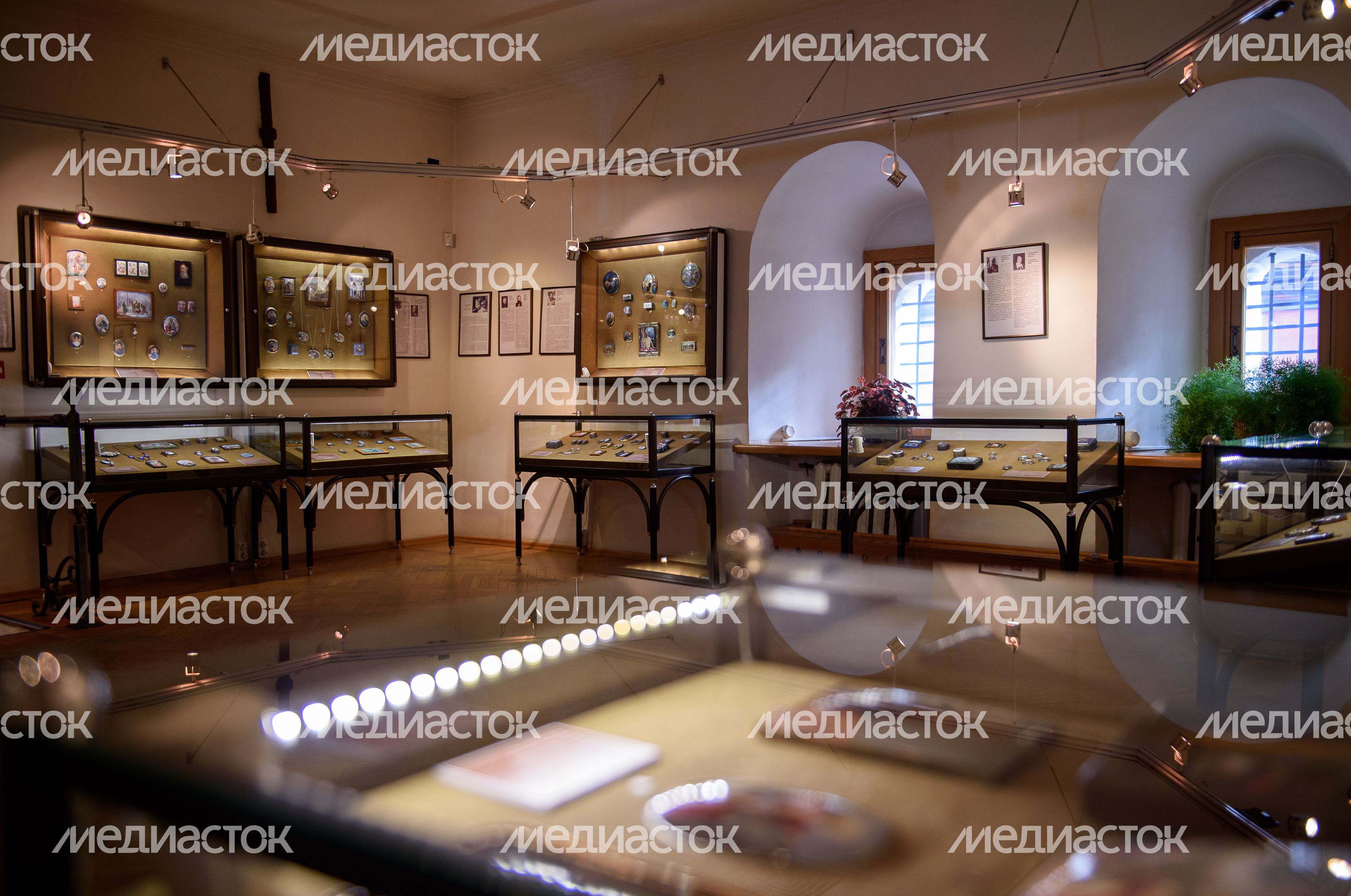 Музей финифти в Ростовском кремле Музей финифти в Ростовском кремле
