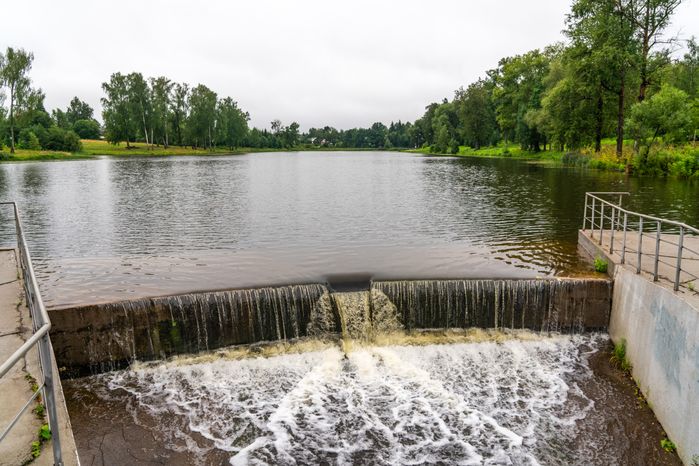 Пляж на Холодном пруду в Высоковске