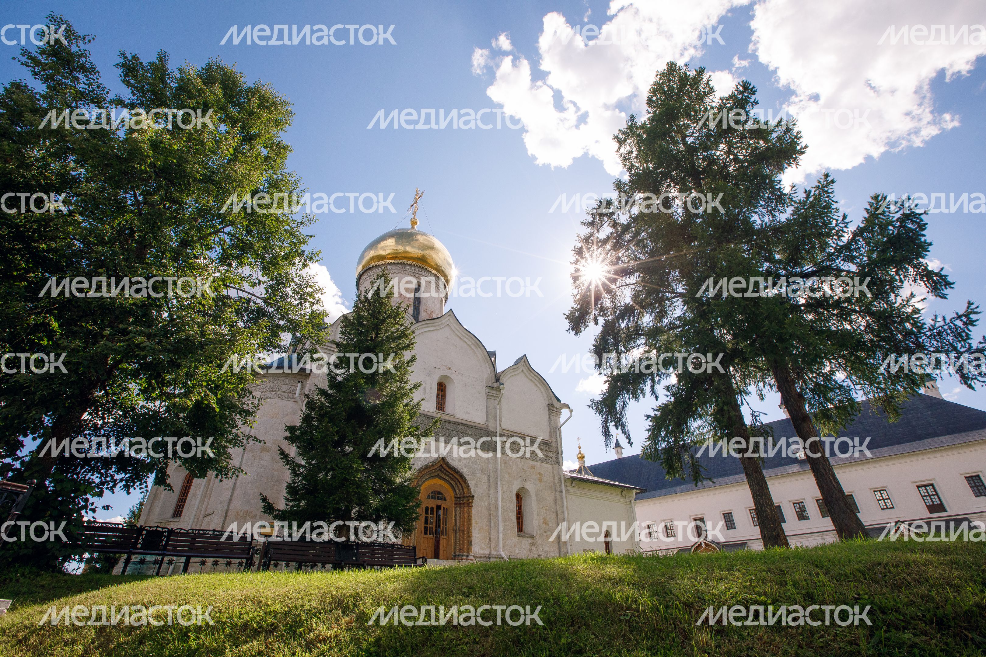 Звенигород. Саввино-Сторожевский монастырь Звенигород. Саввино-Сторожевский монастырь