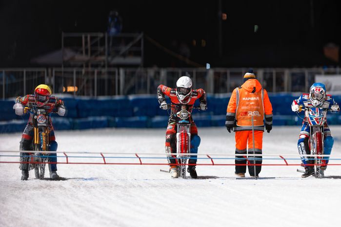 Чемпионат России по мотогонкам на льду в Красногорске