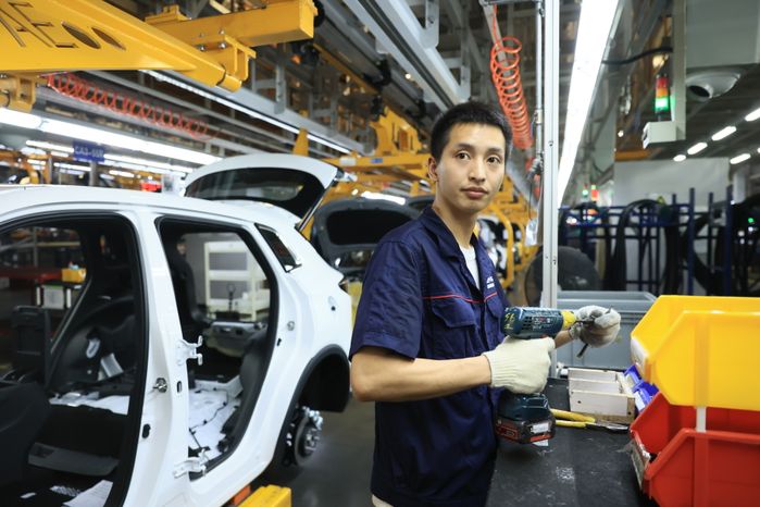 Посещение автозавода Changan Automobile Group в Китае Губернатором Подмосковья
