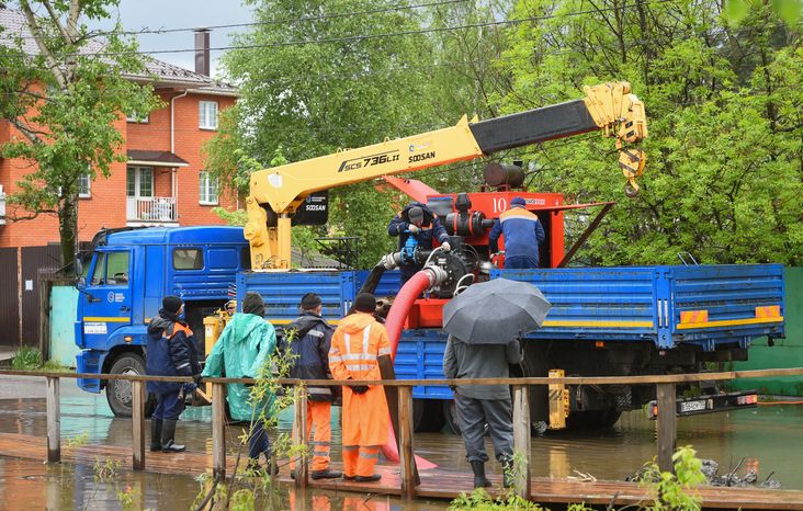 Кадры с мест подтоплений в Красногорске