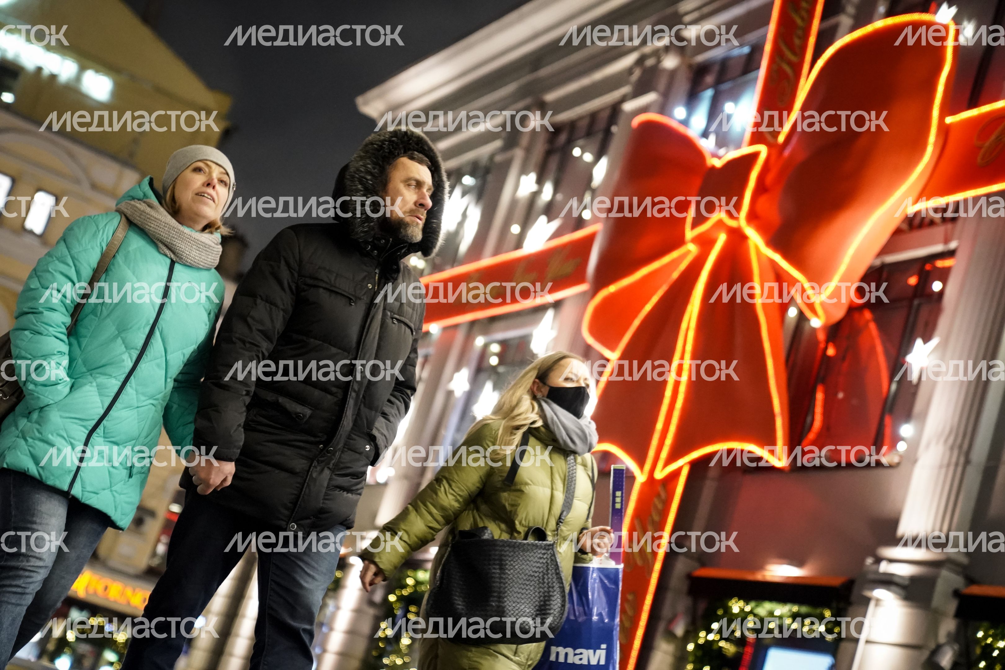 Новогодняя иллюминация в Москве