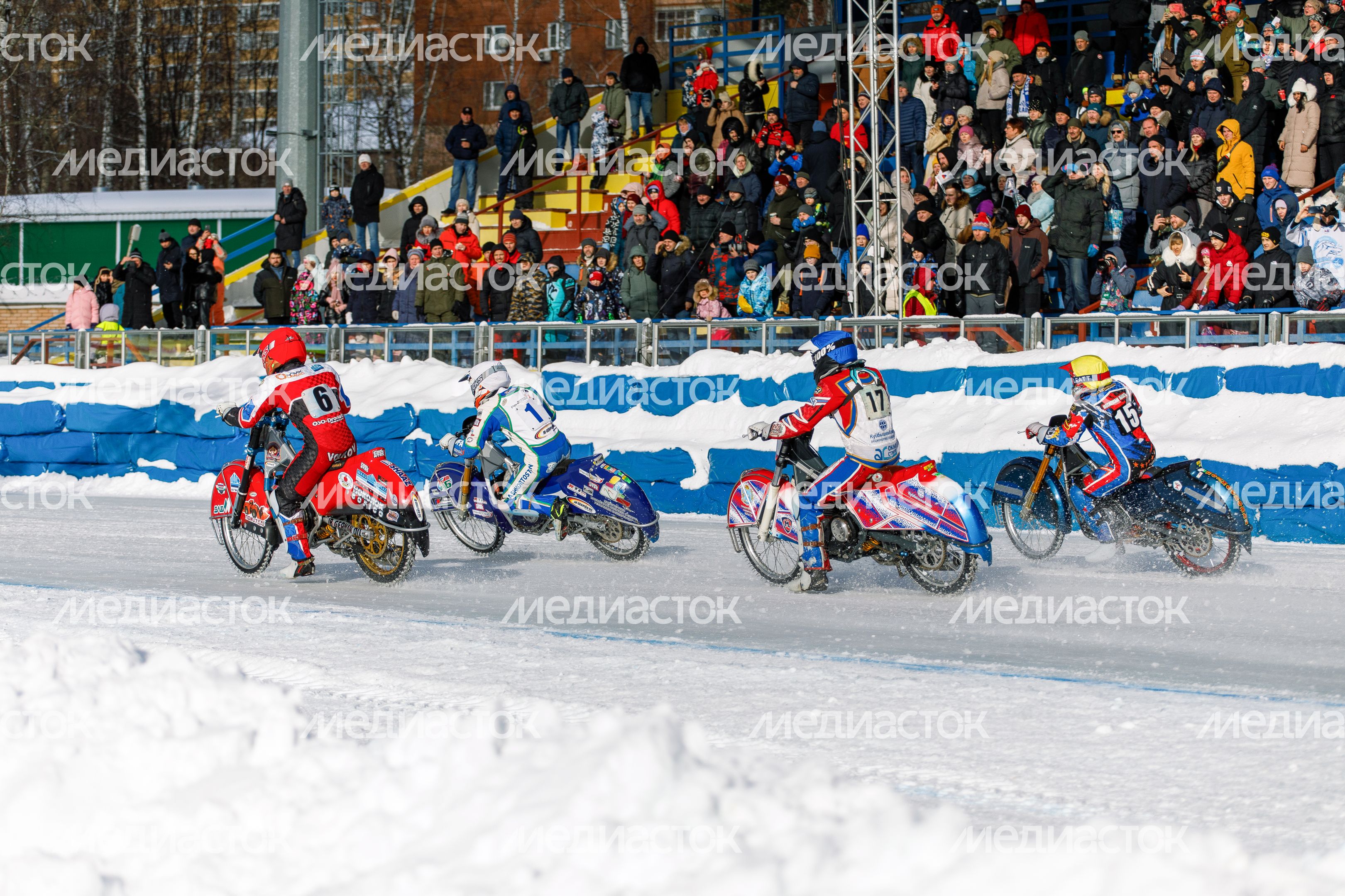 VI этап личного чемпионата России по гонкам на льду в Красногорске
