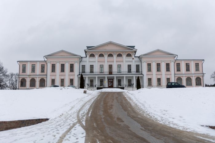 Знаменская церковь Дубровицы