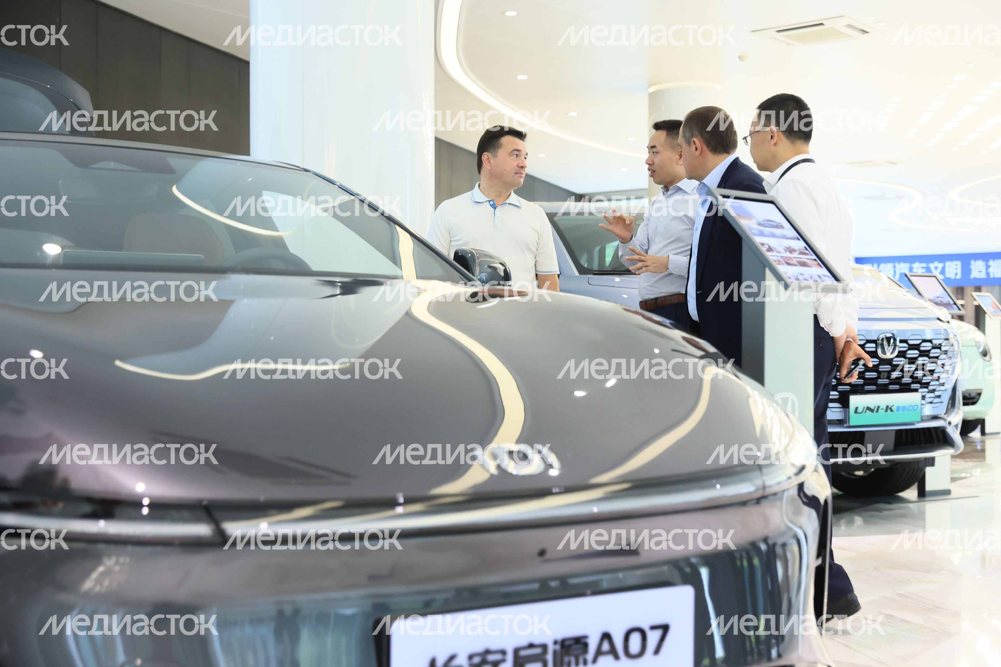 Посещение автозавода Changan Automobile Group в Китае Губернатором Подмосковья