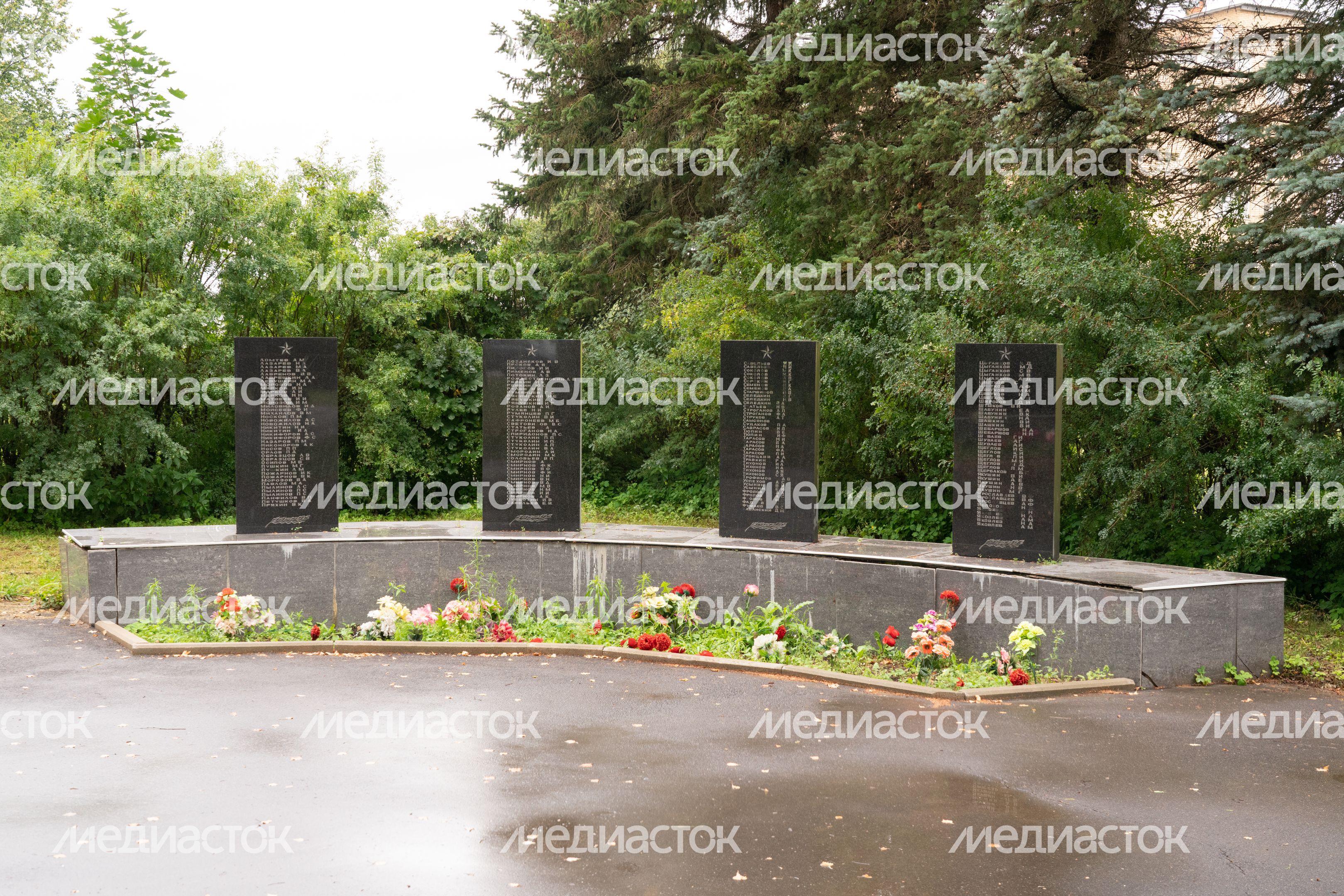 Лотошино. Микулино. Памятник погибшим землякам Лотошино. Микулино. Памятник погибшим землякам
