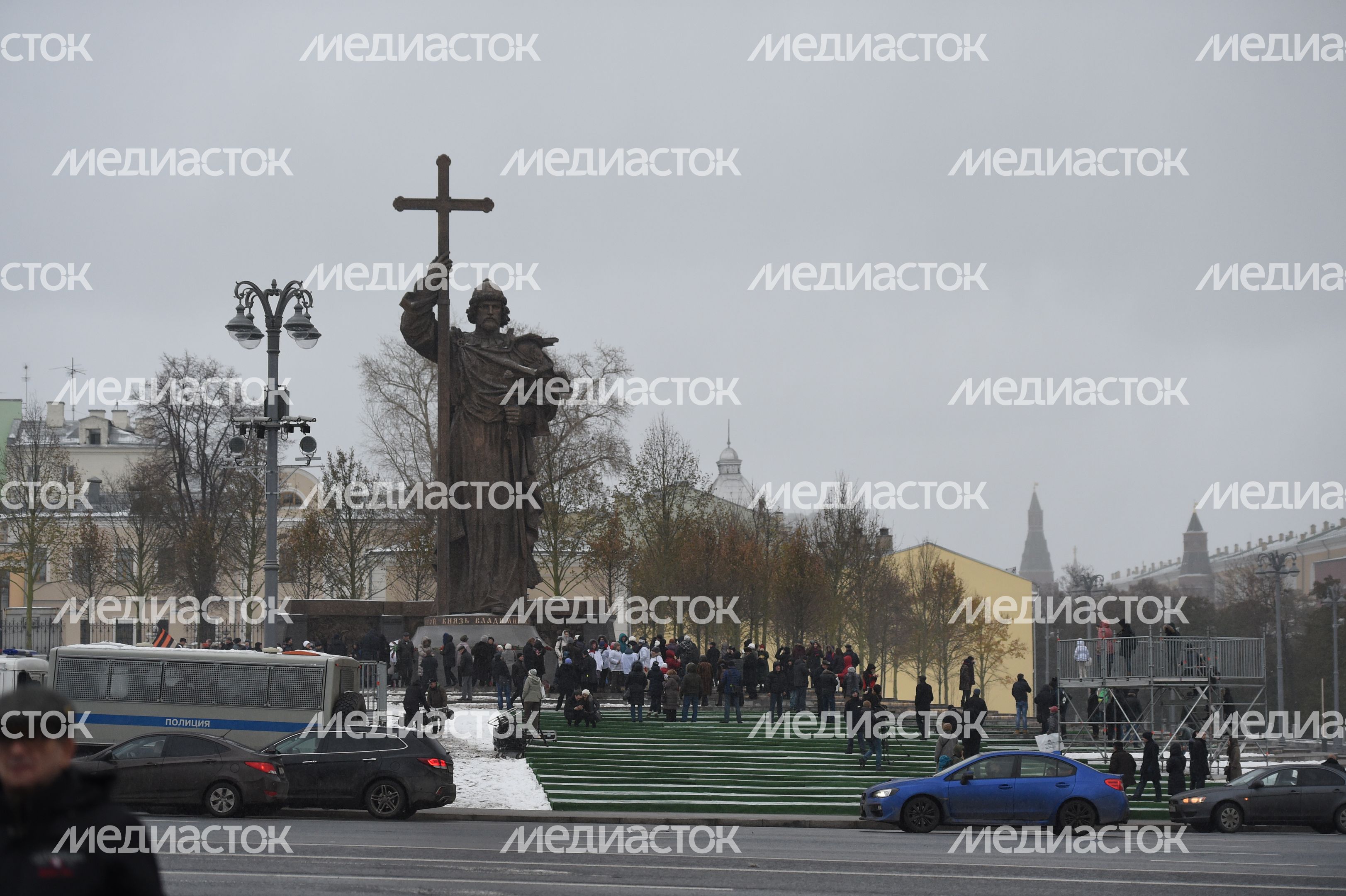 Памятник князю Владимиру в Москве