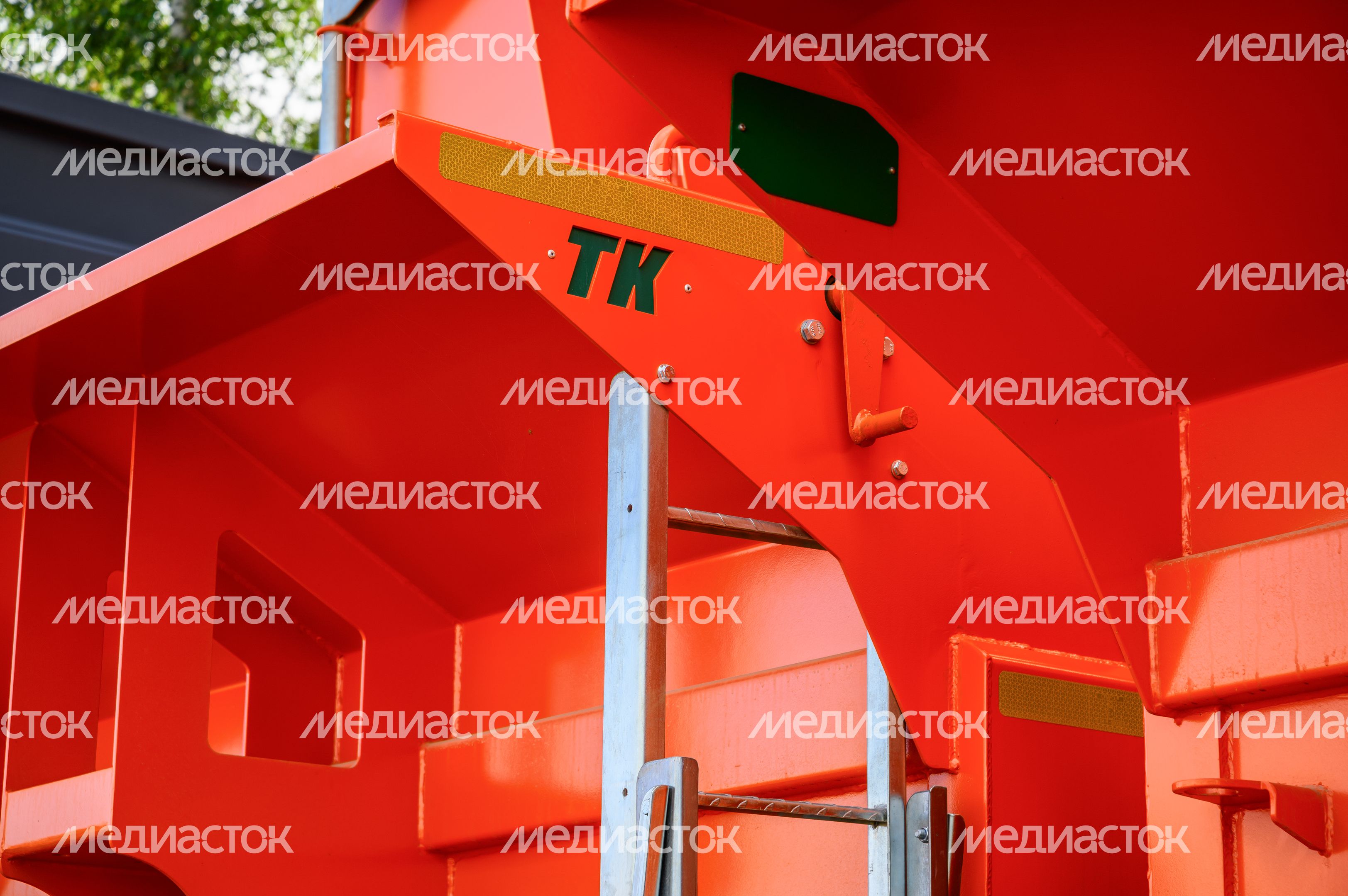 ООО «ТК-Инвест»: завод по производству контейнеров и кузовов для спецтехники в Электростали ООО «ТК-Инвест»: завод по производству контейнеров и кузовов для спецтехники в Электростали