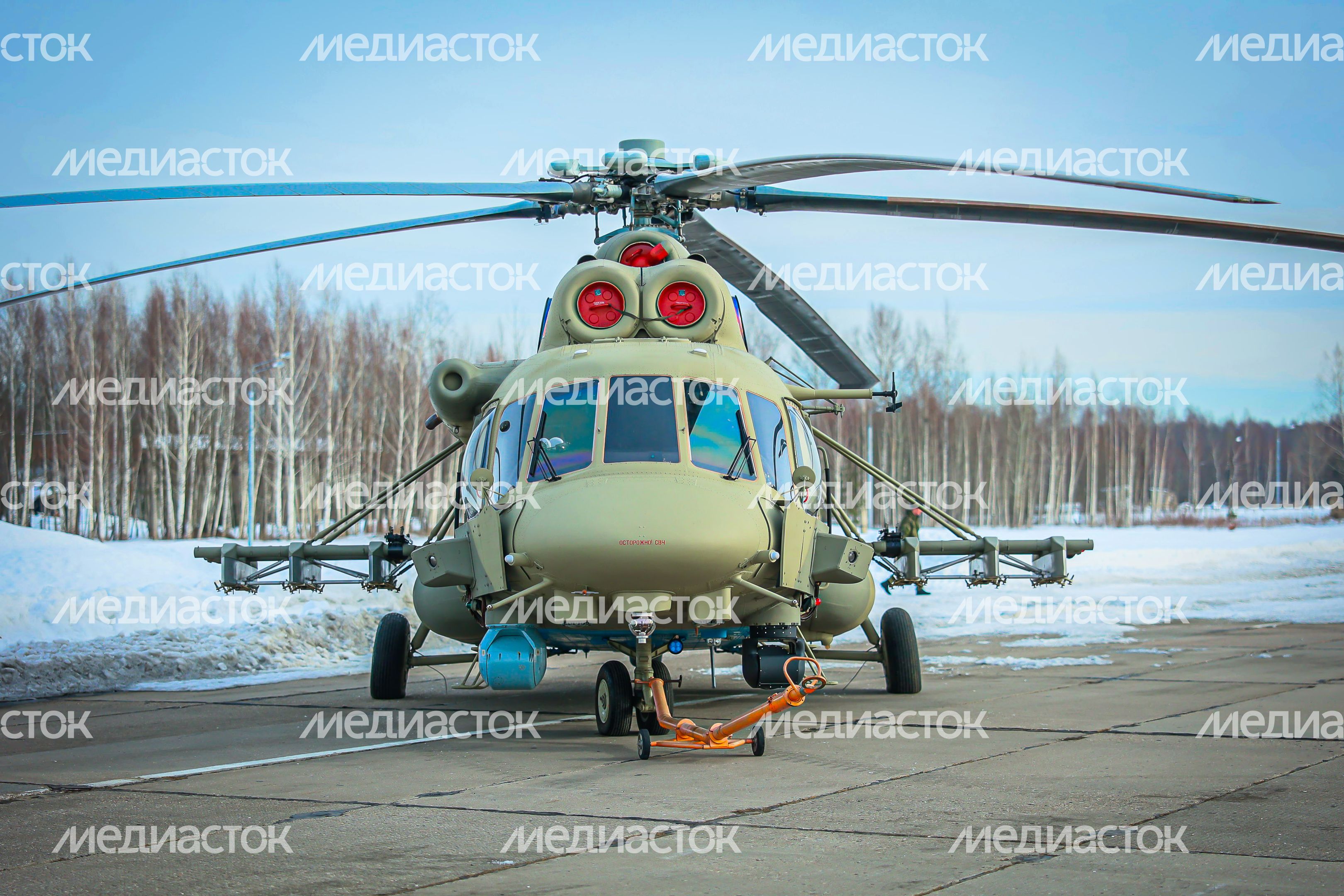 Губернатор поблагодарил военнослужащих вертолетной эскадрильи