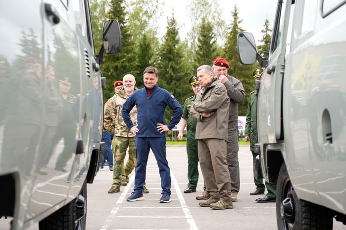 Андрей Воробьев и Владимир Соловьев посетили центр спецподготовки "Витязь" в Балашихе