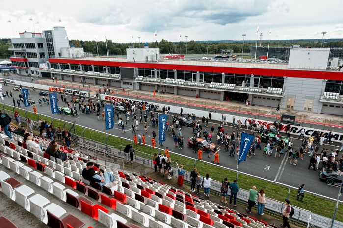 VI этап российской серии кольцевых гонок на автодроме Moscow Raceway