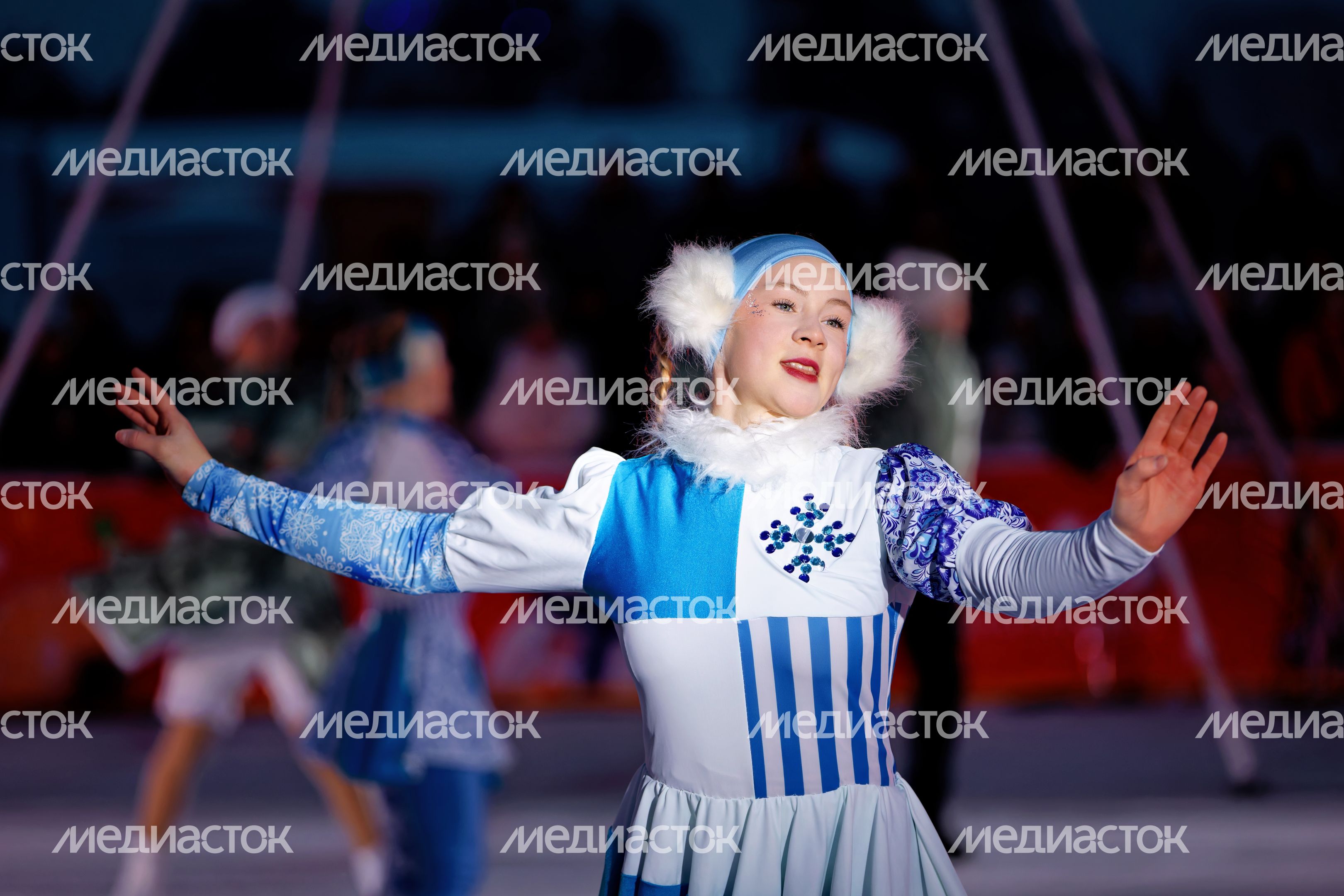 Спектакль на льду "Сказ о Руси" показали в Наро-Фоминске