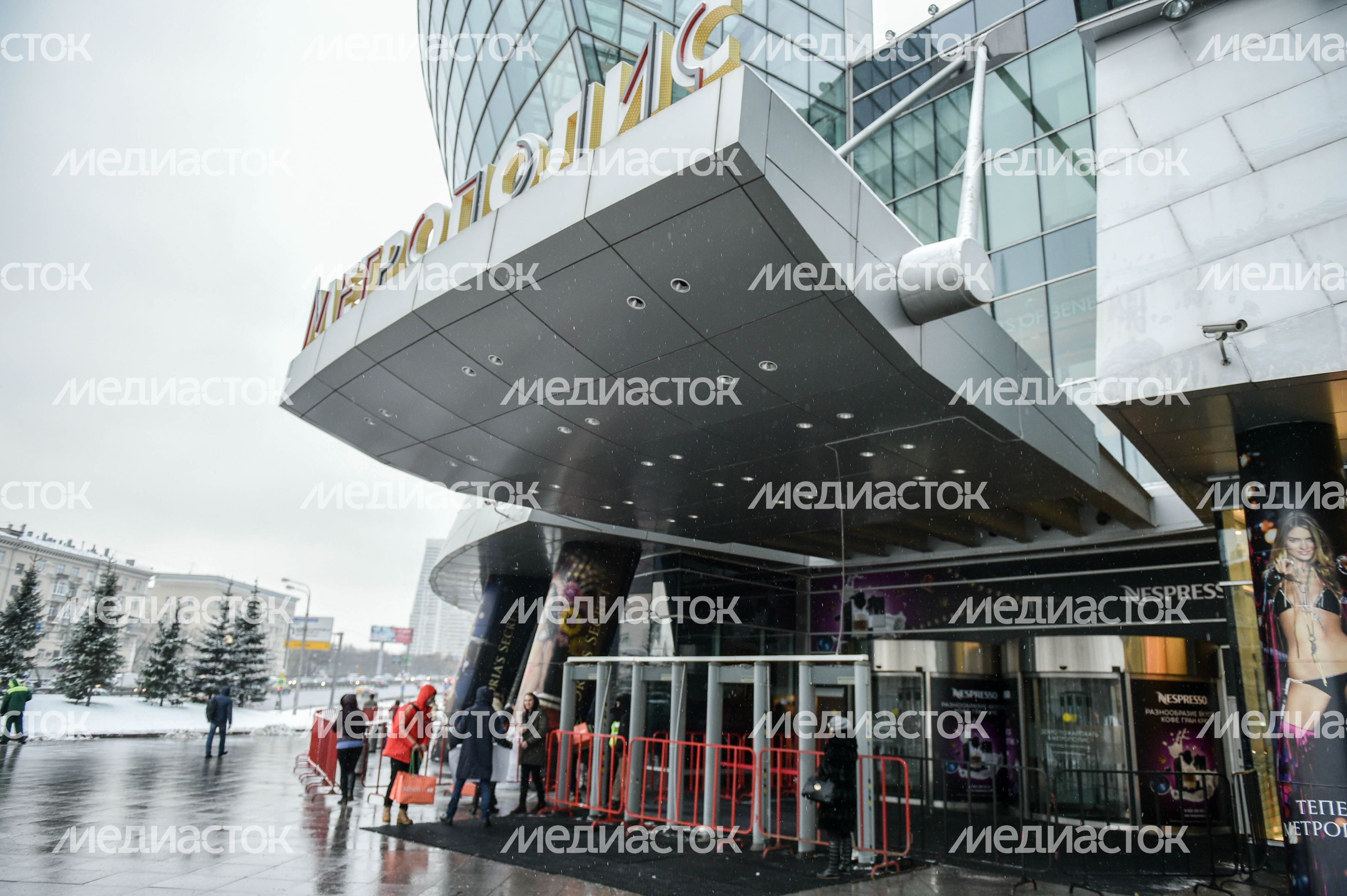 Открытие продаж коллекции KENZO для H&M Открытие продаж коллекции KENZO для H&M