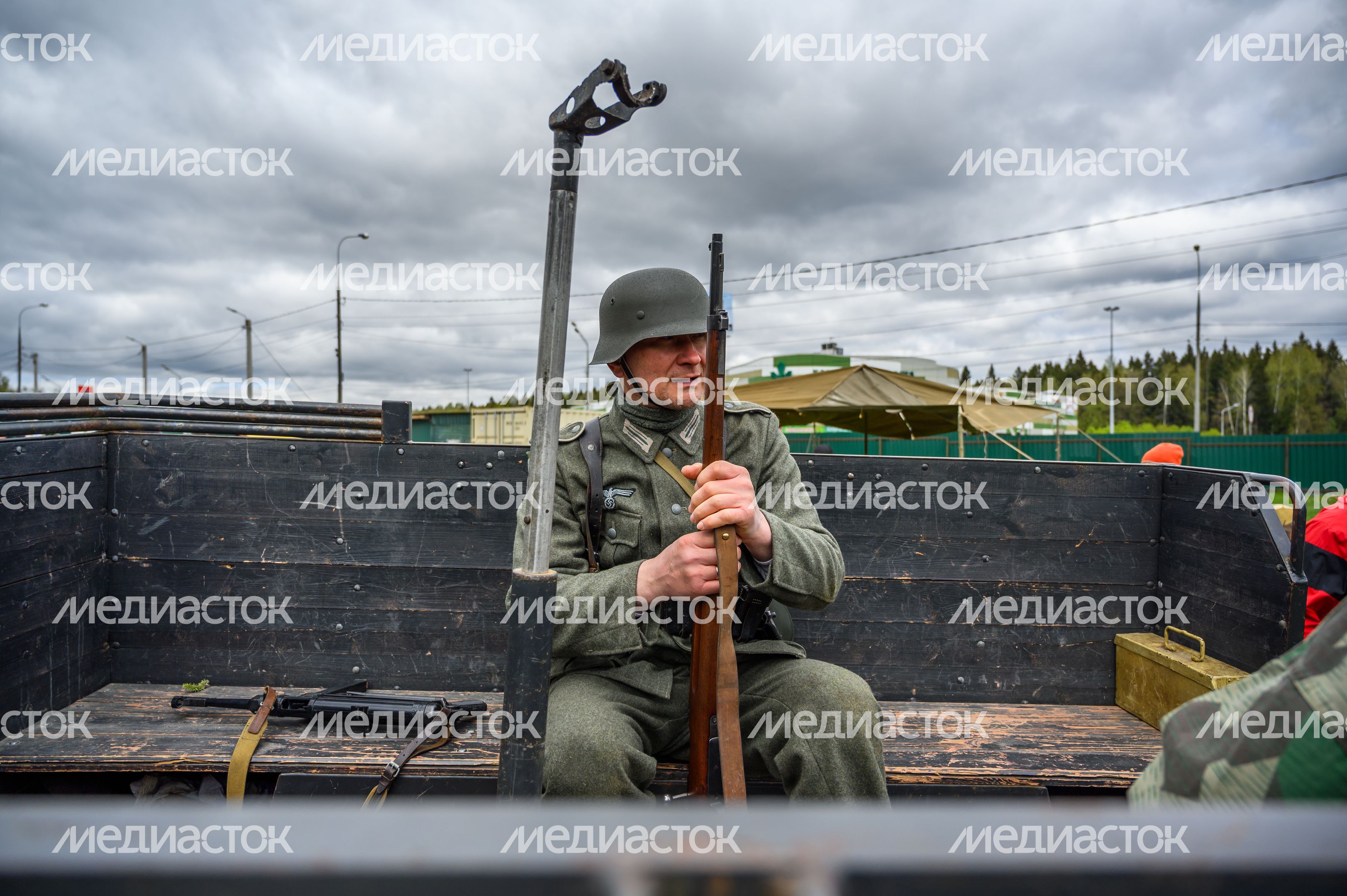 Военно-историческая реконструкция событий мая 1945 года в музее истории танка Т-34 в Мытищах Военно-историческая реконструкция событий мая 1945 года в музее истории танка Т-34 в Мытищах