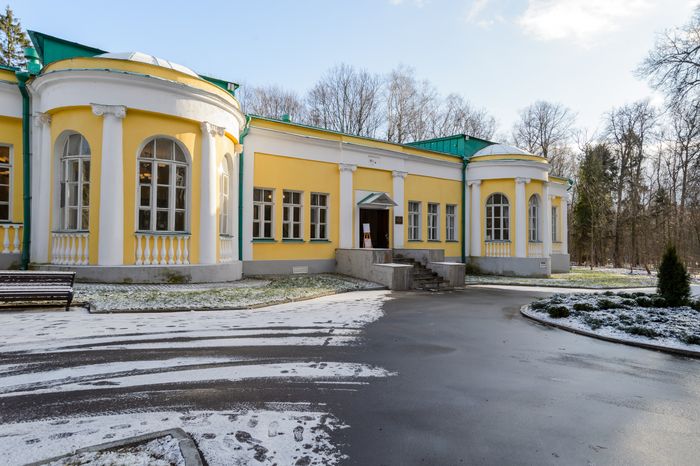 Усадьба «Горки Ленинские». Музей «Кабинет и квартира В.И. Ленина в Кремле»
