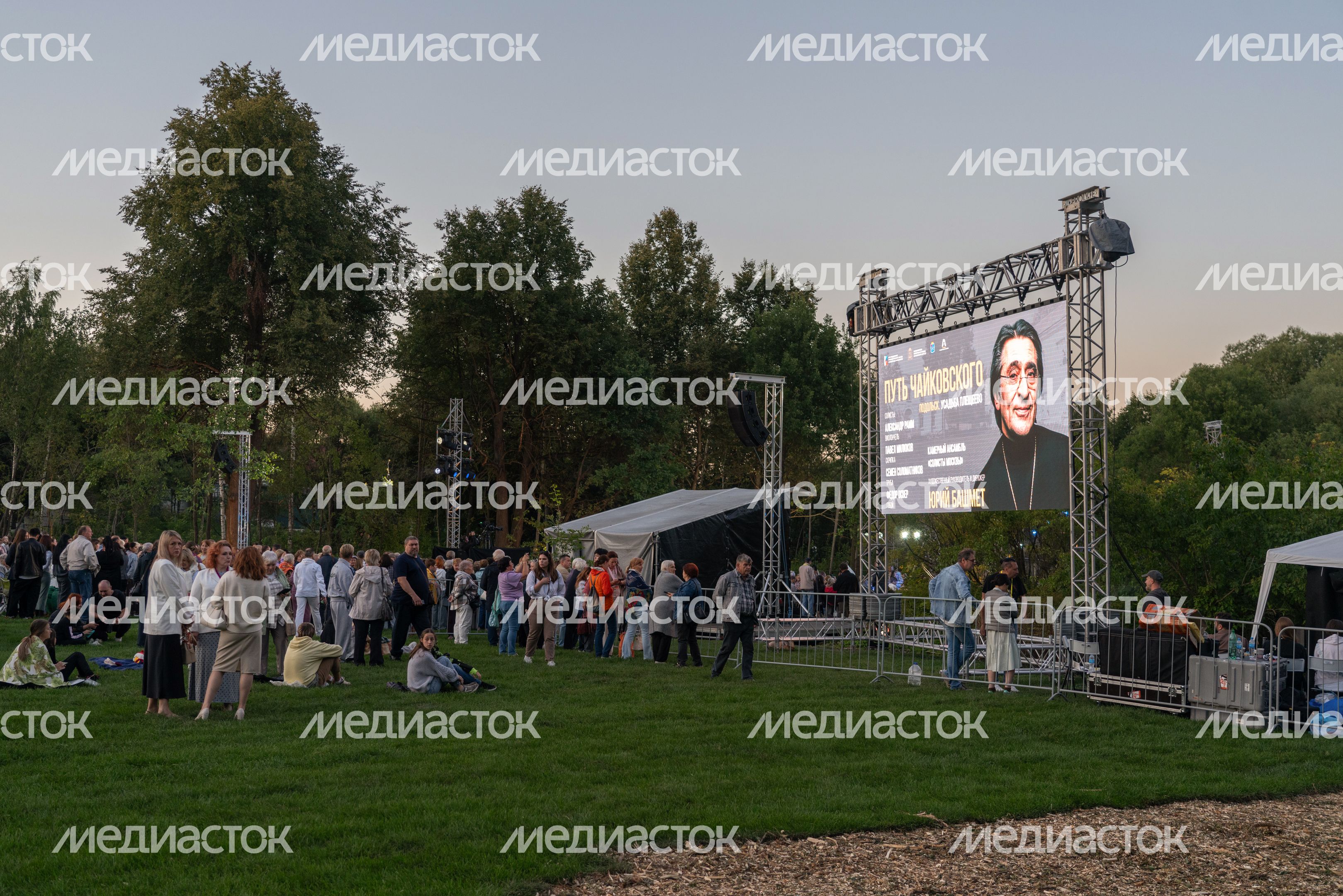 Гала-концерт проекта "Путь Чайковского" в усадьбе "Плещеево" Гала-концерт проекта "Путь Чайковского" в усадьбе "Плещеево"