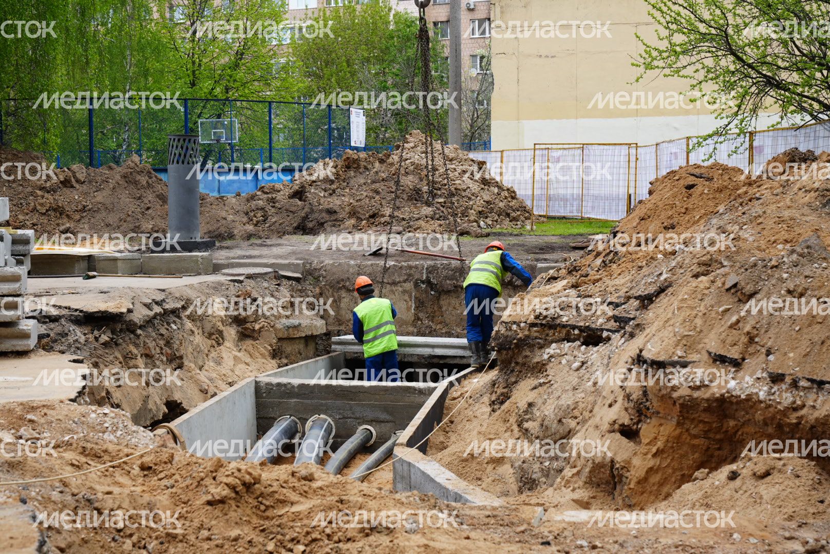 Проверка губернатором ремонта теплосетей в Химках