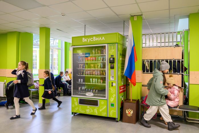 Средняя школа №21 в деревне Серково после капитального ремонта