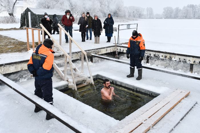 Крещенские купания в Подмосковье