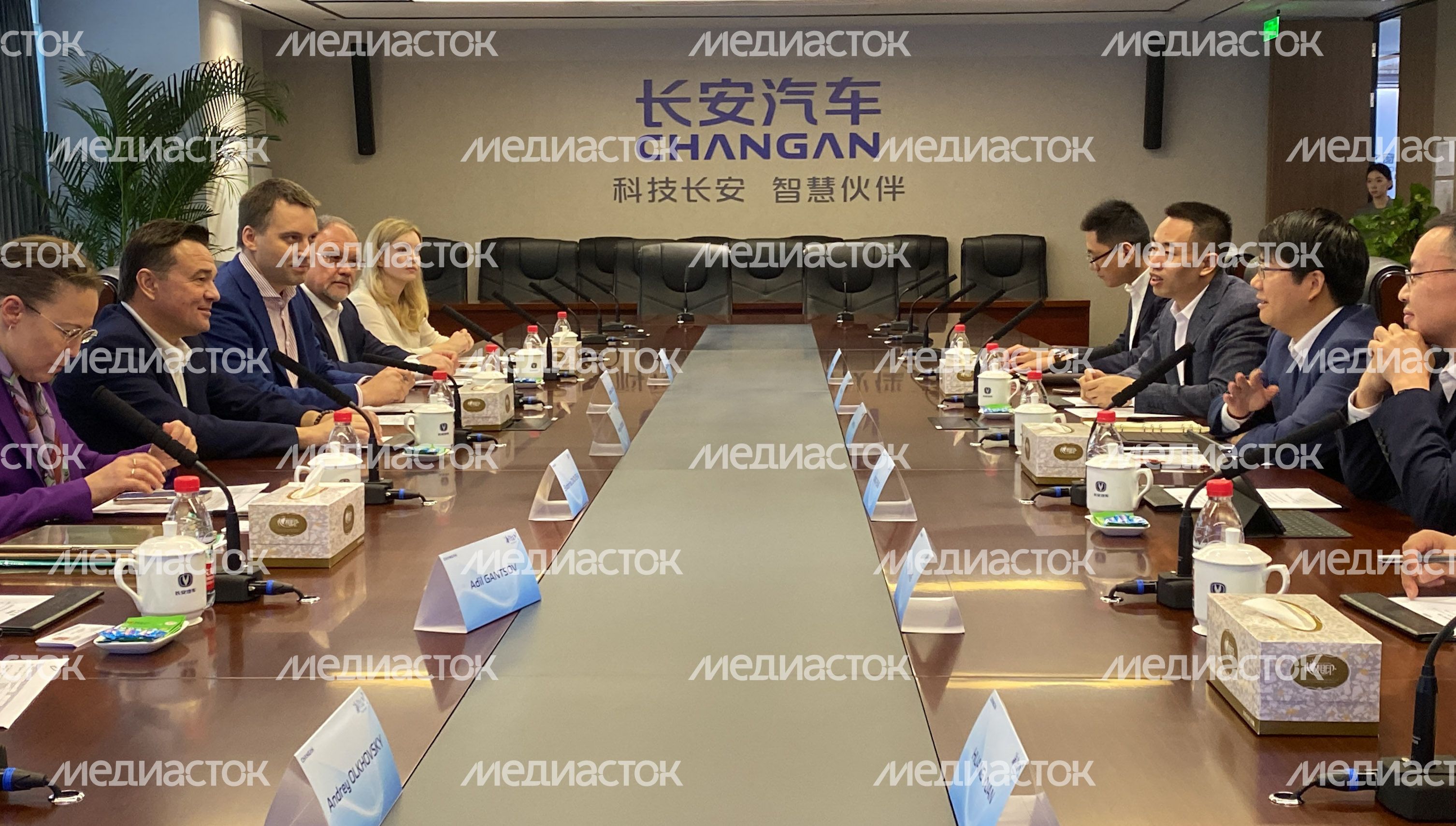 Посещение автозавода Changan Automobile Group в Китае Губернатором Подмосковья Посещение автозавода Changan Automobile Group в Китае Губернатором Подмосковья