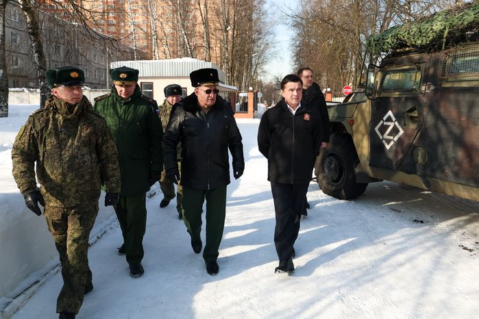 Андрей Воробьев поздравил военнослужащих 45-й отдельной гвардейской инженерной бригады