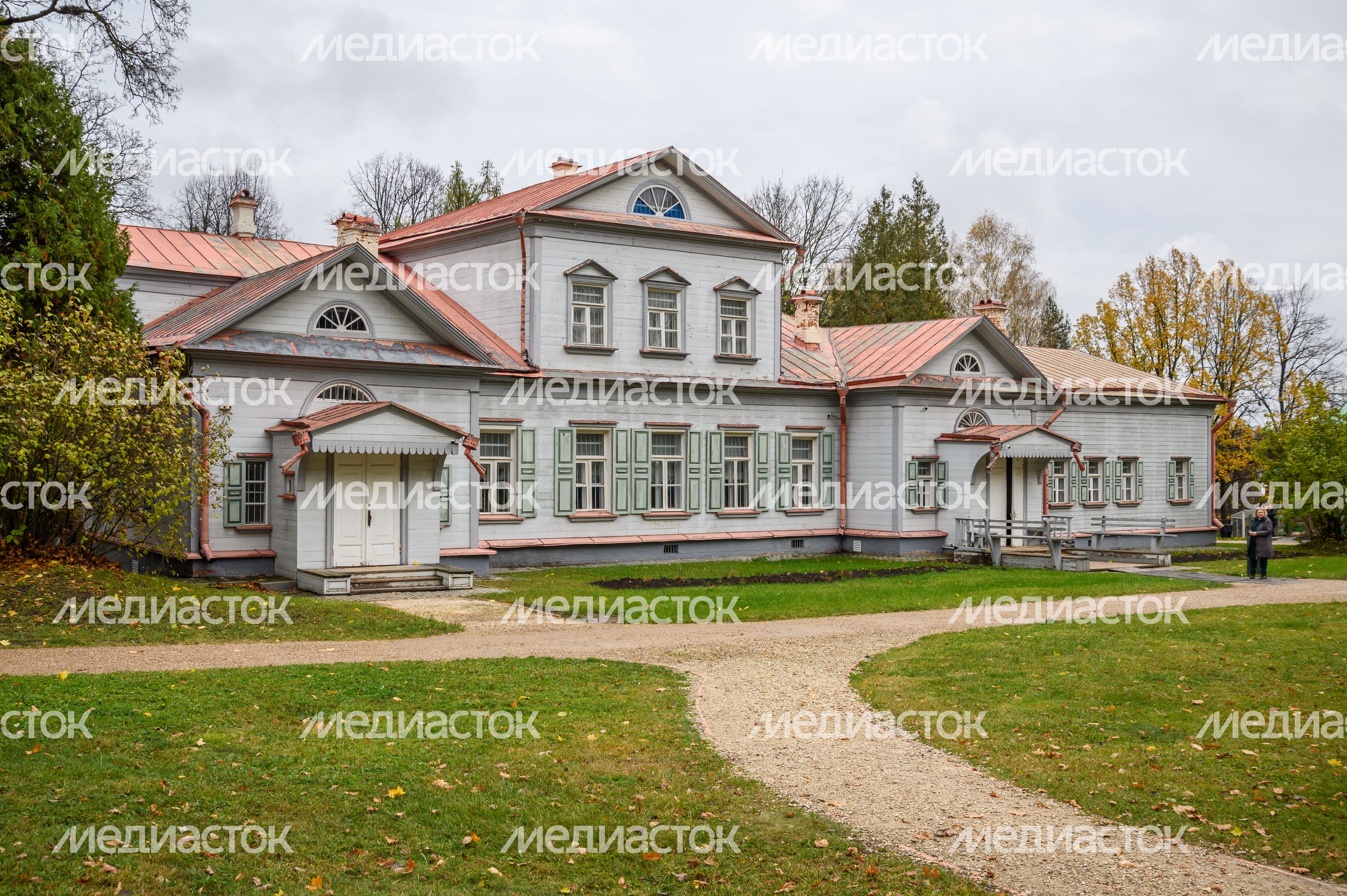 Осень в Музее-заповеднике «Абрамцево» Осень в Музее-заповеднике «Абрамцево»