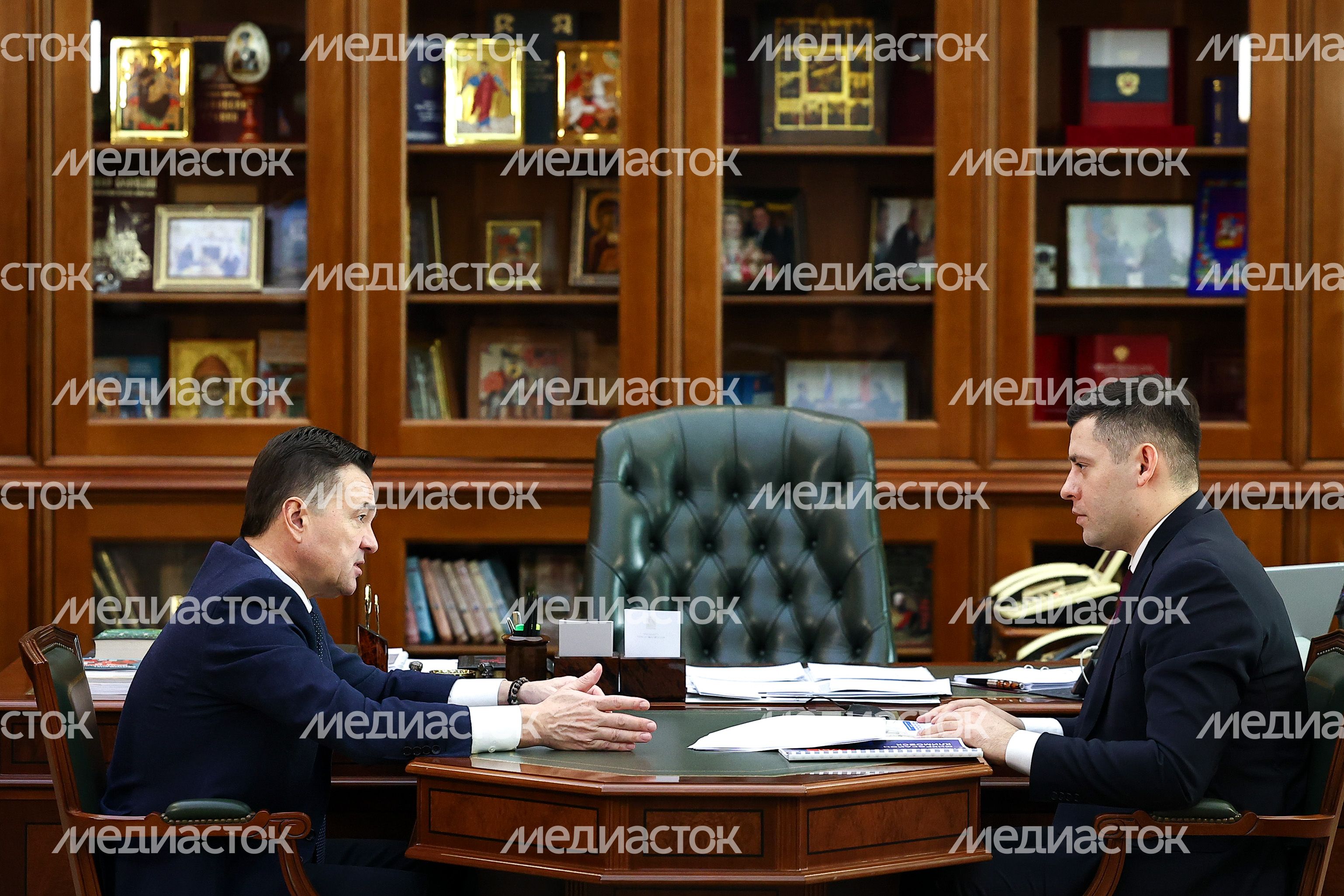 Андрей Воробьев провел рабочую встречу с главой г.о. Подольск