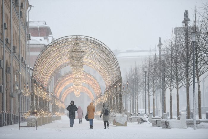 Рекордный снегопад в Москве и Подмосковье