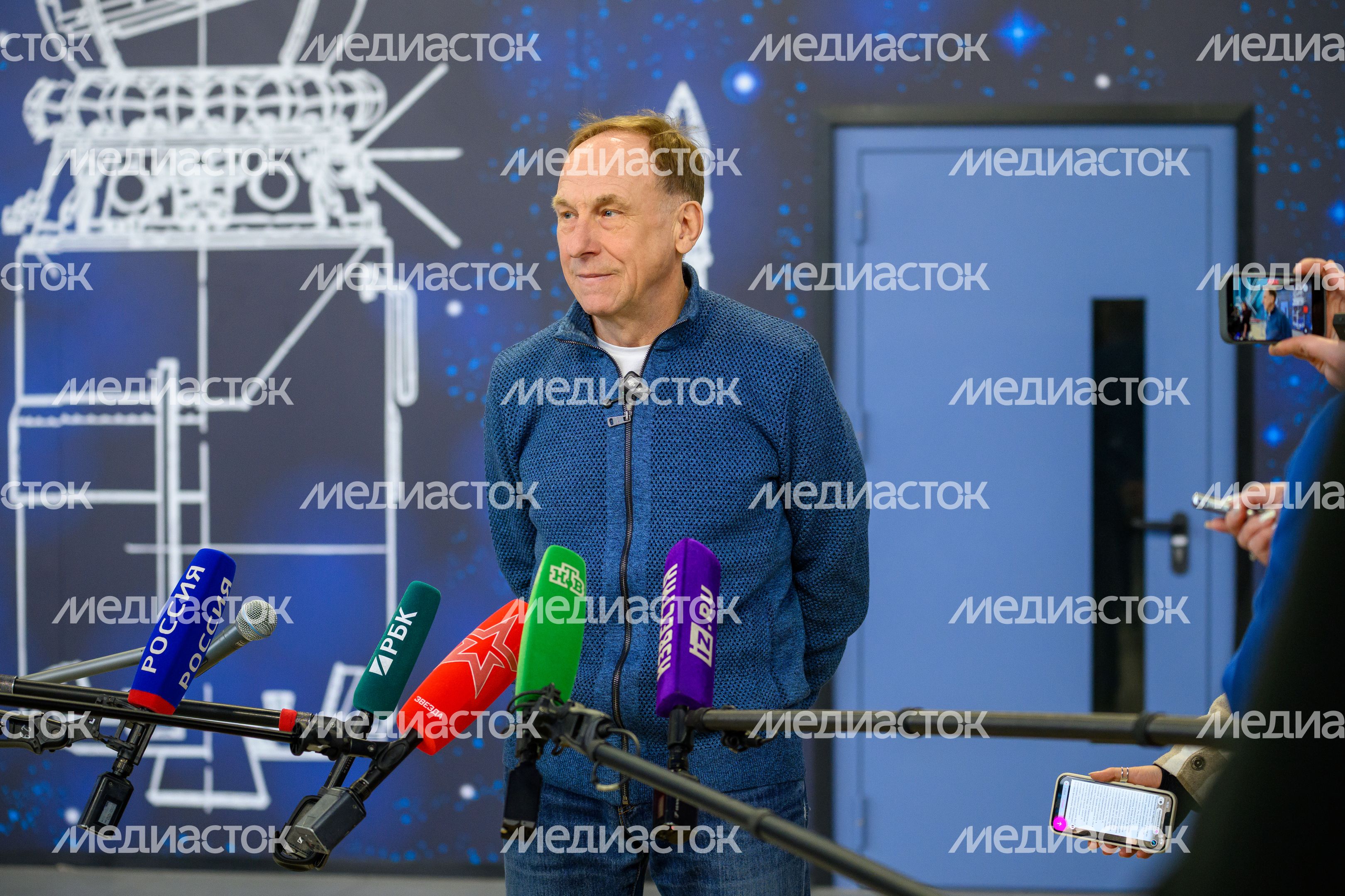 Главный тренер по физической культуре Евгений Шемчук рассказал, как проходит отбор кандидатов в отряд космонавтов Главный тренер по физической культуре Евгений Шемчук рассказал, как проходит отбор кандидатов в отряд космонавтов