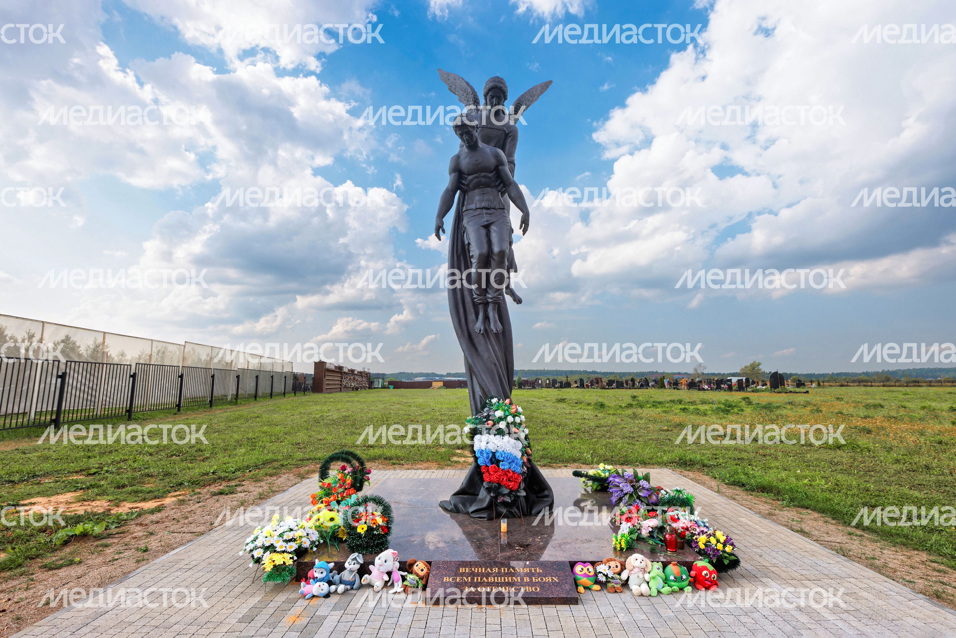 Мемориал "Вечная память всем павшим в боях за Отечество" на Лемешовском кладбище в г.о. Подольск Мемориал "Вечная память всем павшим в боях за Отечество" на Лемешовском кладбище в г.о. Подольск