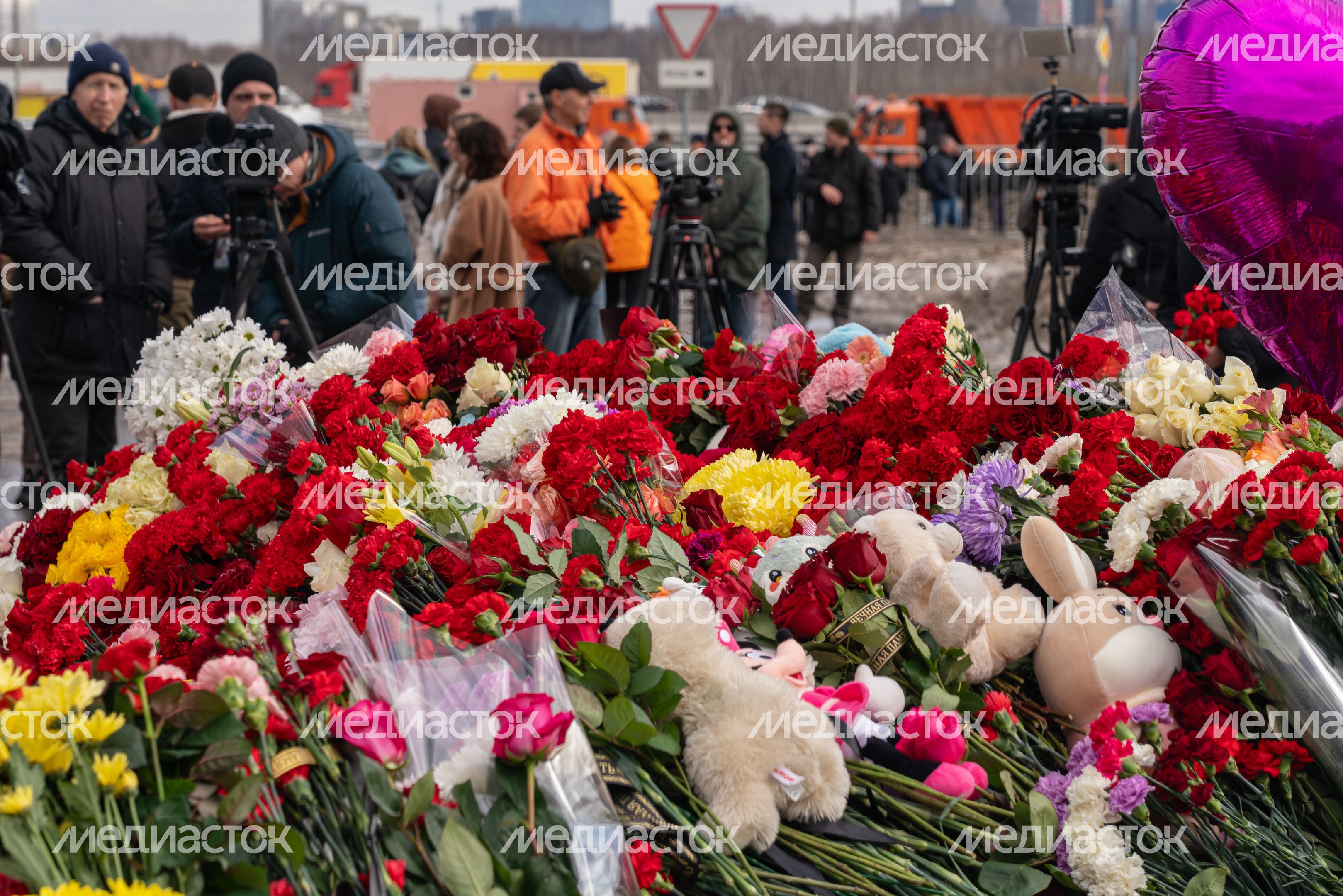 Мемориал памяти погибших в «Крокус Сити Холле» в Красногорске