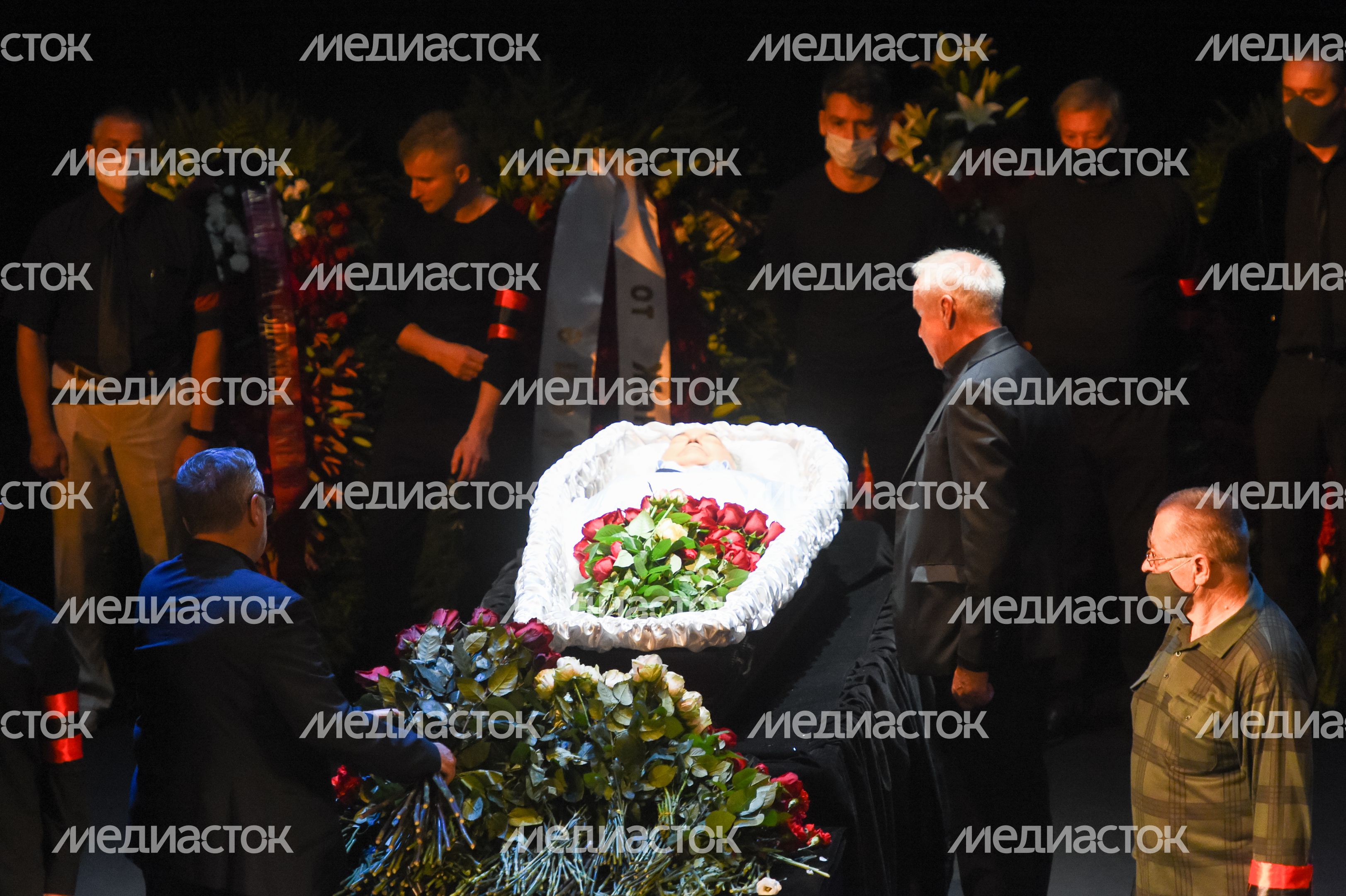 Церемония прощания с Николаем Губенко